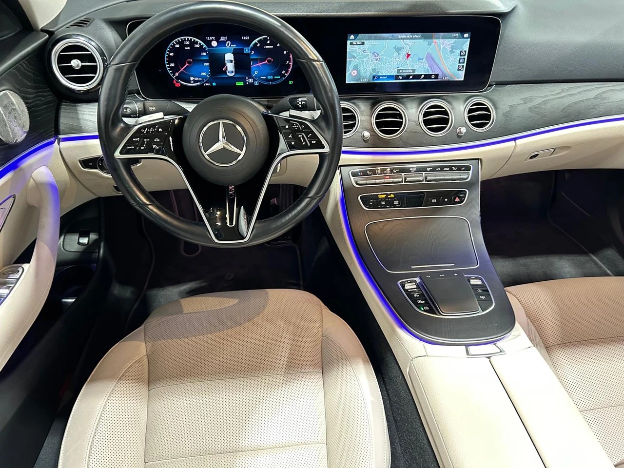 MERCEDES-BENZ E 200 Avantgarde 4matic-image-13