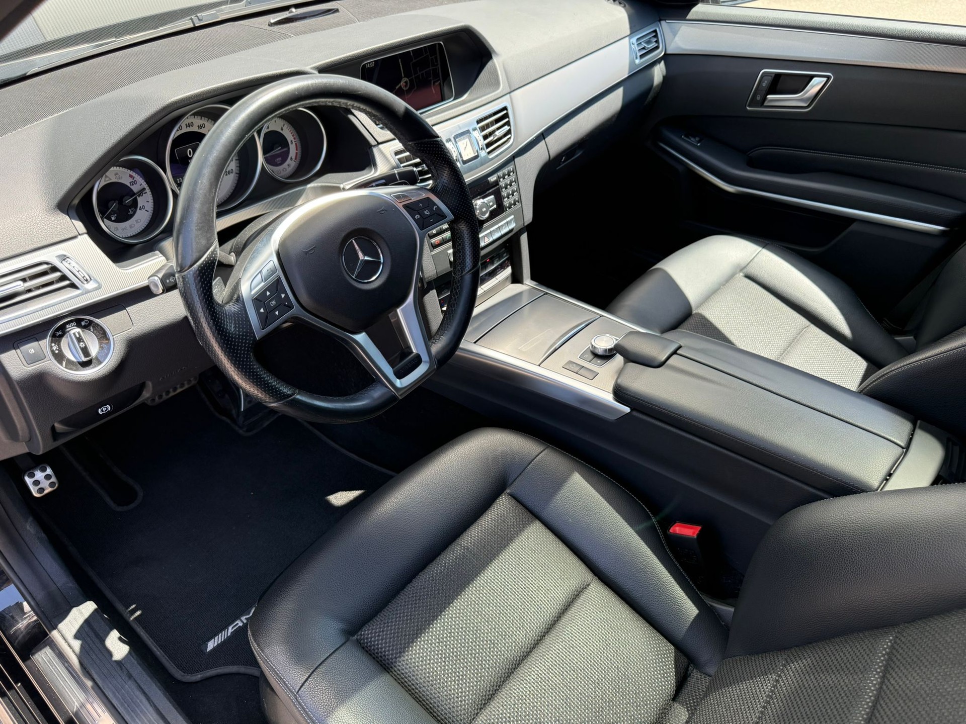 MERCEDES-BENZ E 250 CDI Avantgarde 4Matic 7G-Tronic-image-8