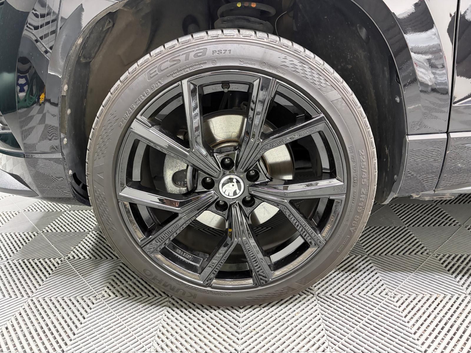 SKODA Karoq 2.0 TSI SportLine 4x4 DSG-image-28