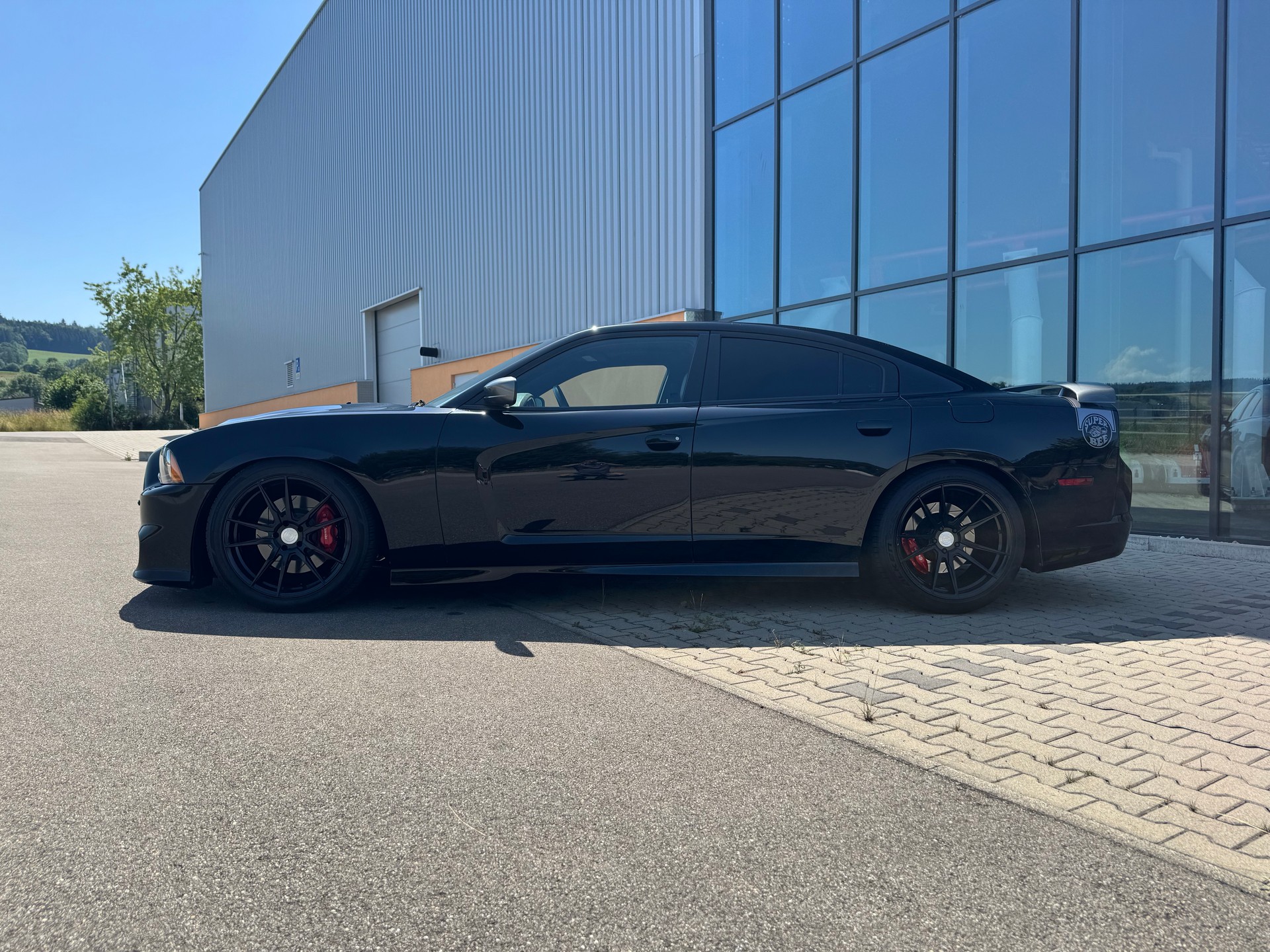 DODGE SRT-8-image-4