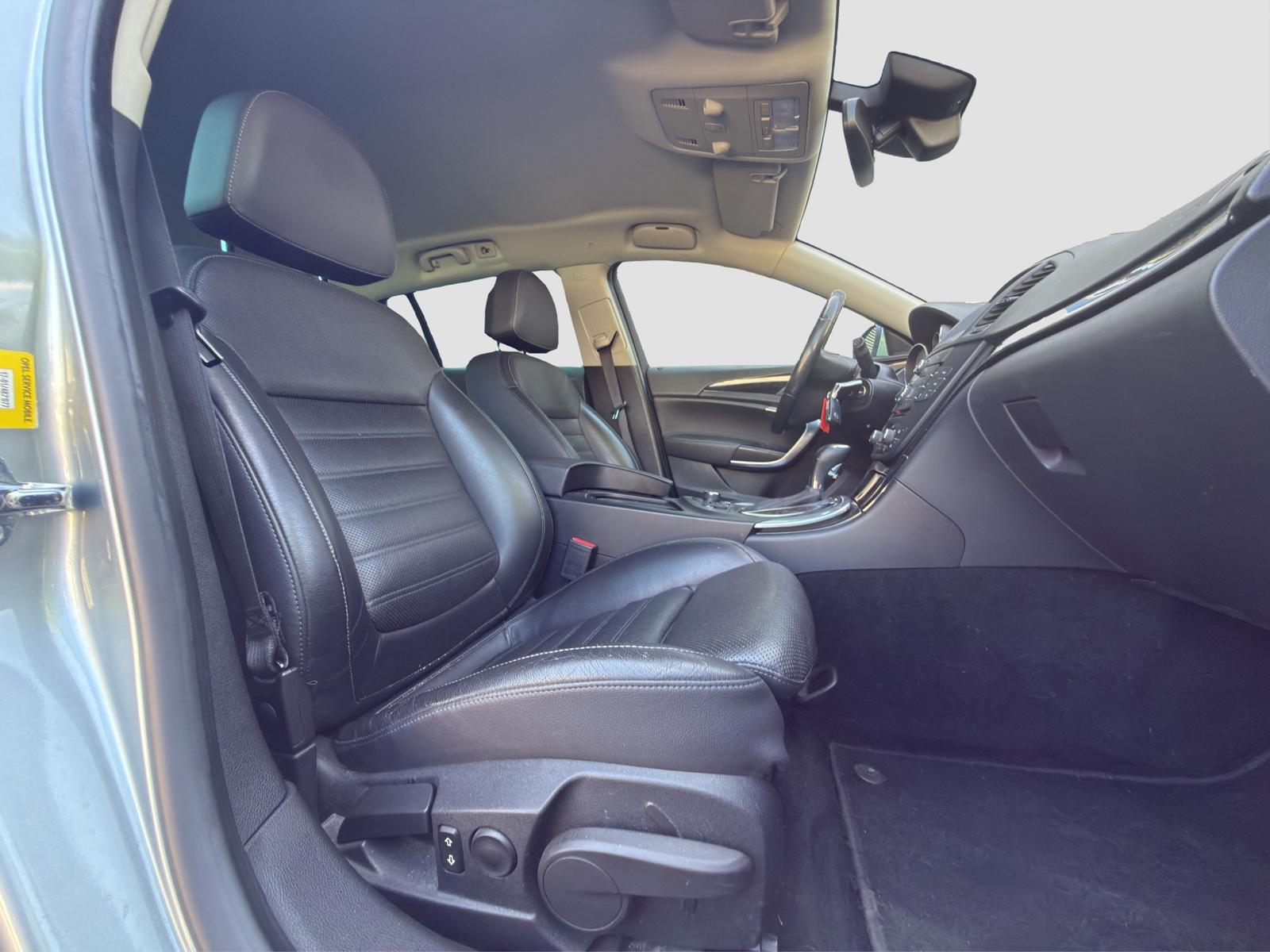 OPEL Insignia Sports Tourer 2.0 Turbo Cosmo Automatic-image-25