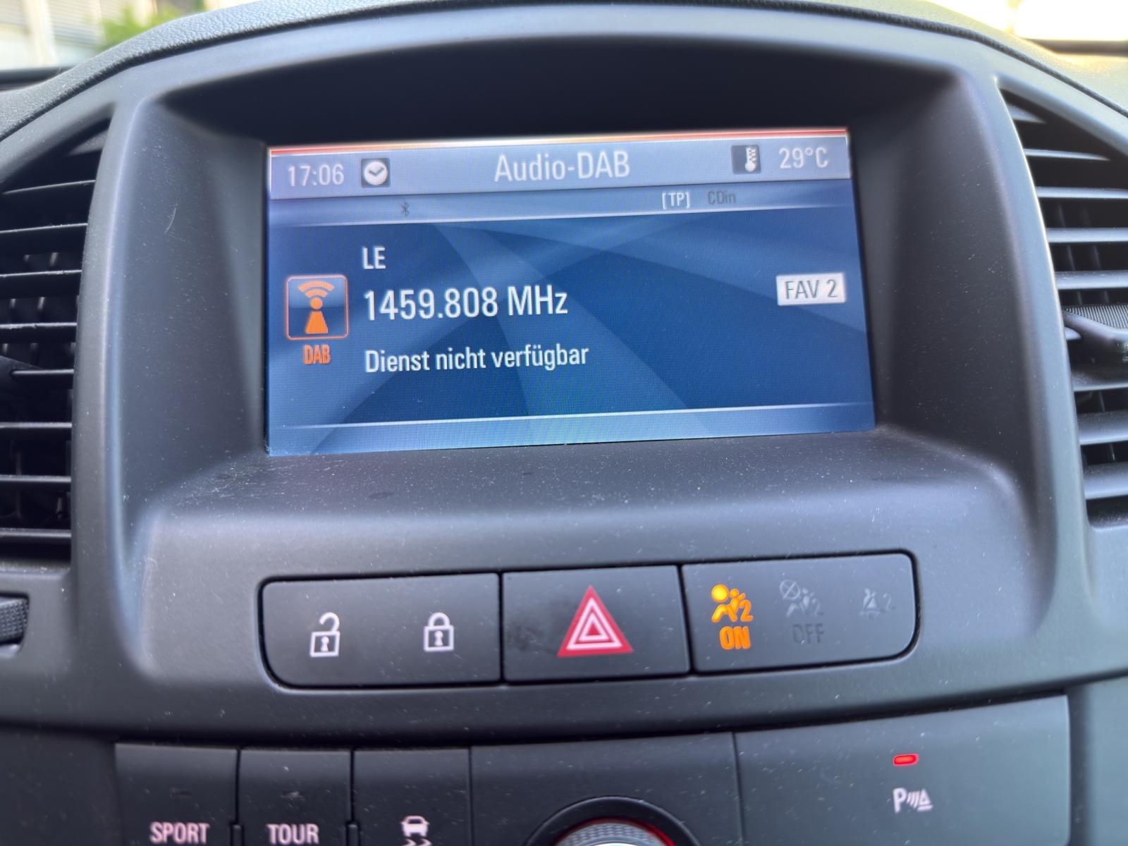 OPEL Insignia Sports Tourer 2.0 Turbo Cosmo Automatic-image-19
