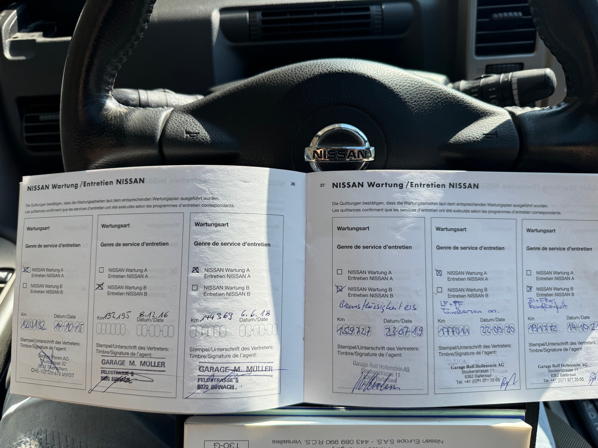 NISSAN X-Trail 2.5 16V Columbia Pack premium 4WD-image-13