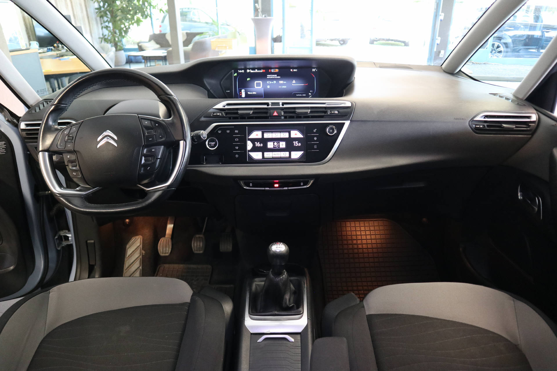 CITROEN C4 Grand Picasso 1.6 THP Intensive-image-13