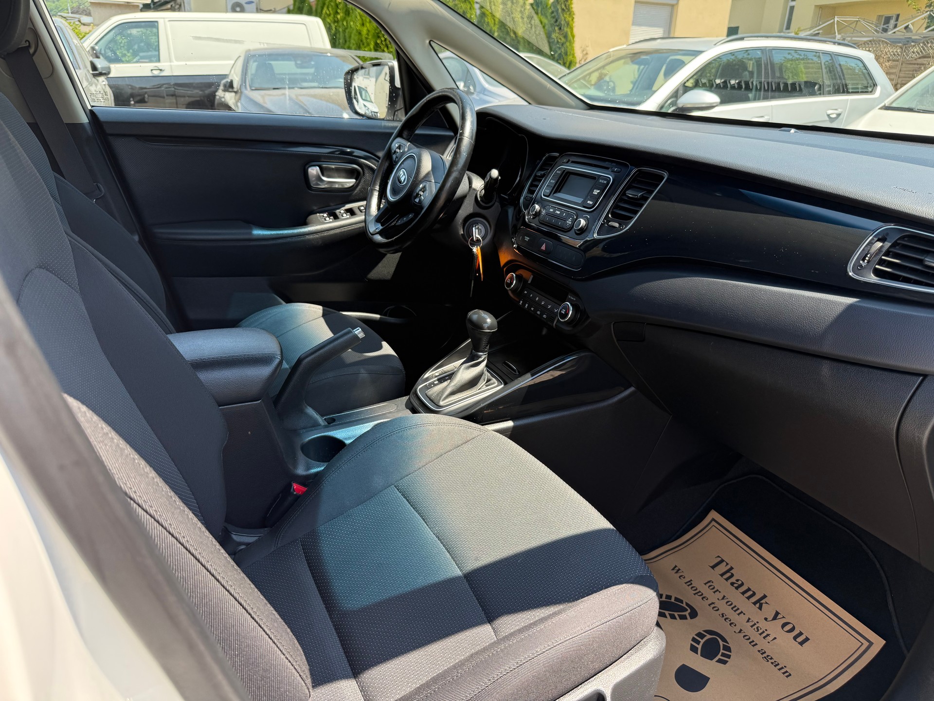 KIA Carens 1.7 CRDi Trend DCT-image-12
