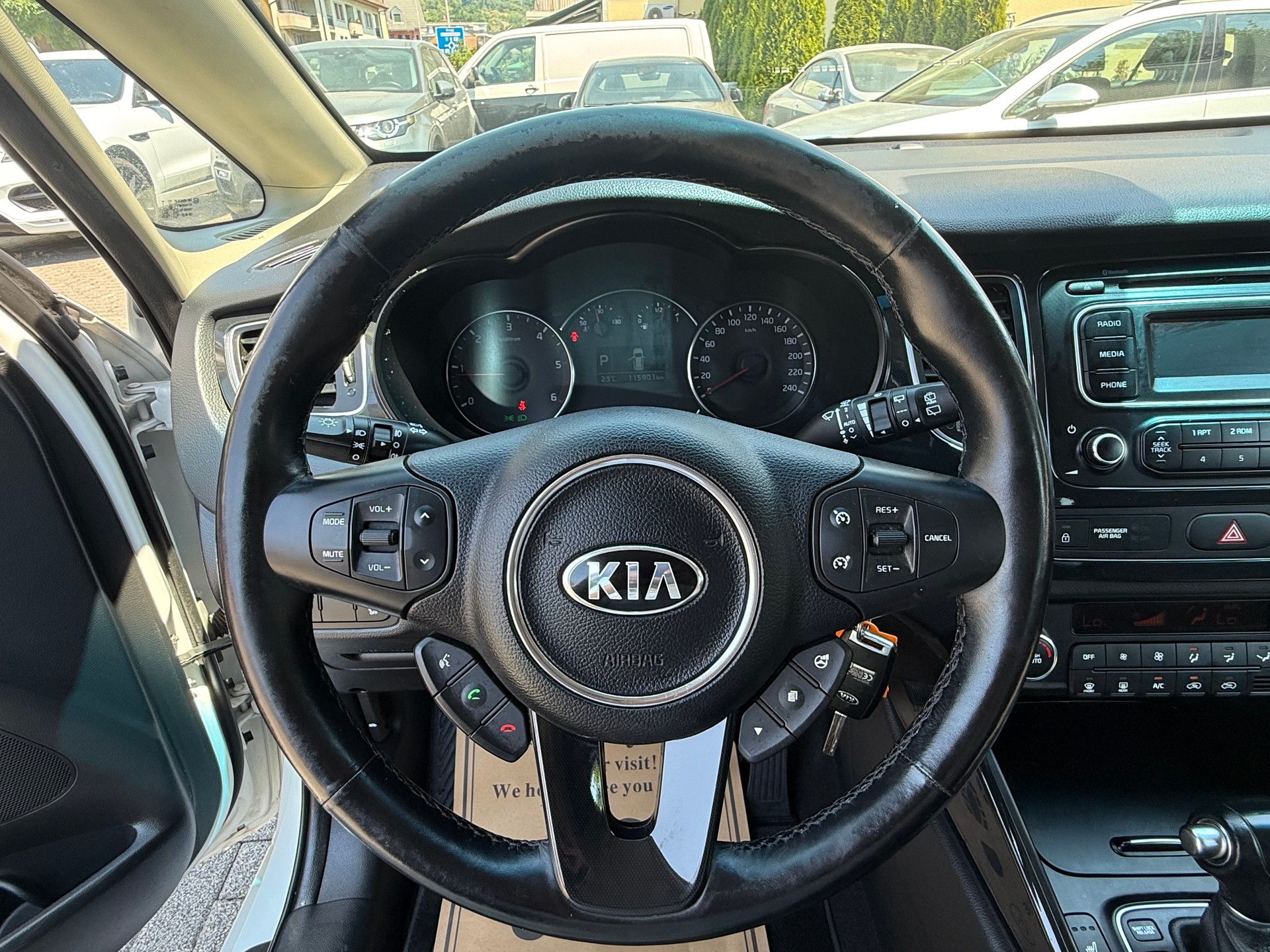 KIA Carens 1.7 CRDi Trend DCT-image-16