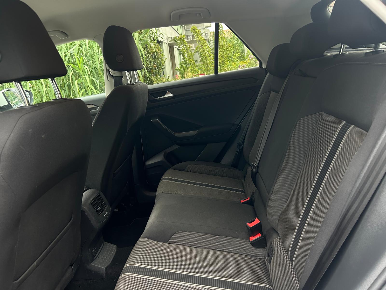 VW T-Roc 2.0 TDI SCR Advance DSG 4Motion-image-9