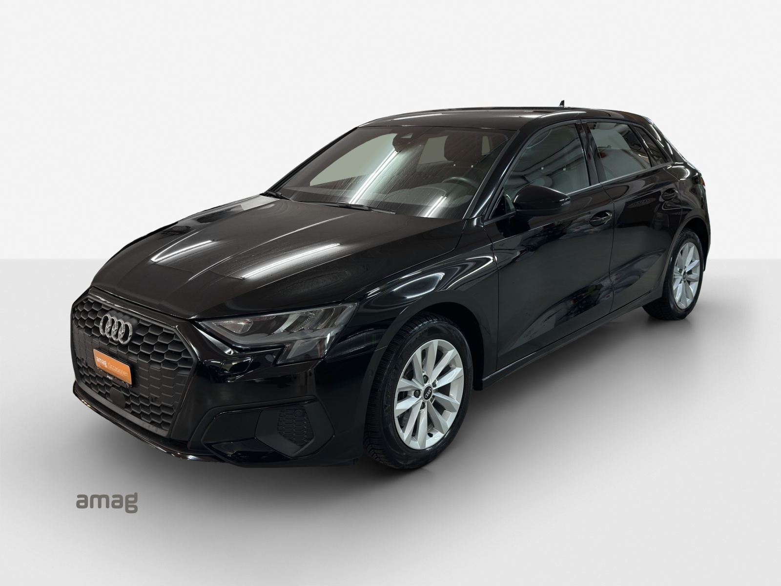 AUDI A3 Sportback 35 TFSI Attraction S-tronic-image-0