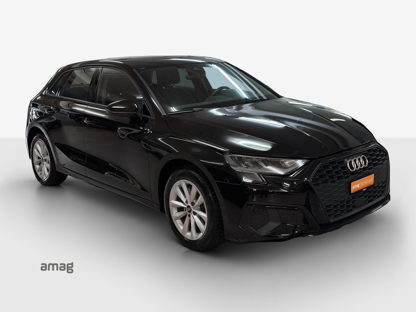 AUDI A3 Sportback 35 TFSI Attraction S-tronic-image-5