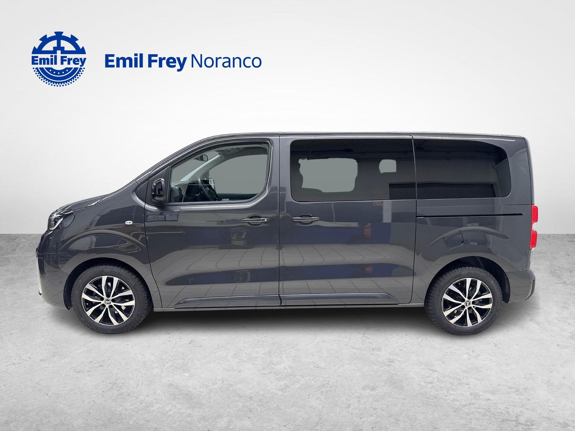 TOYOTA PROACE Verso L1 2.0 D Trend - Ruote invernali & Servizi inclusi-showroom-element-1
