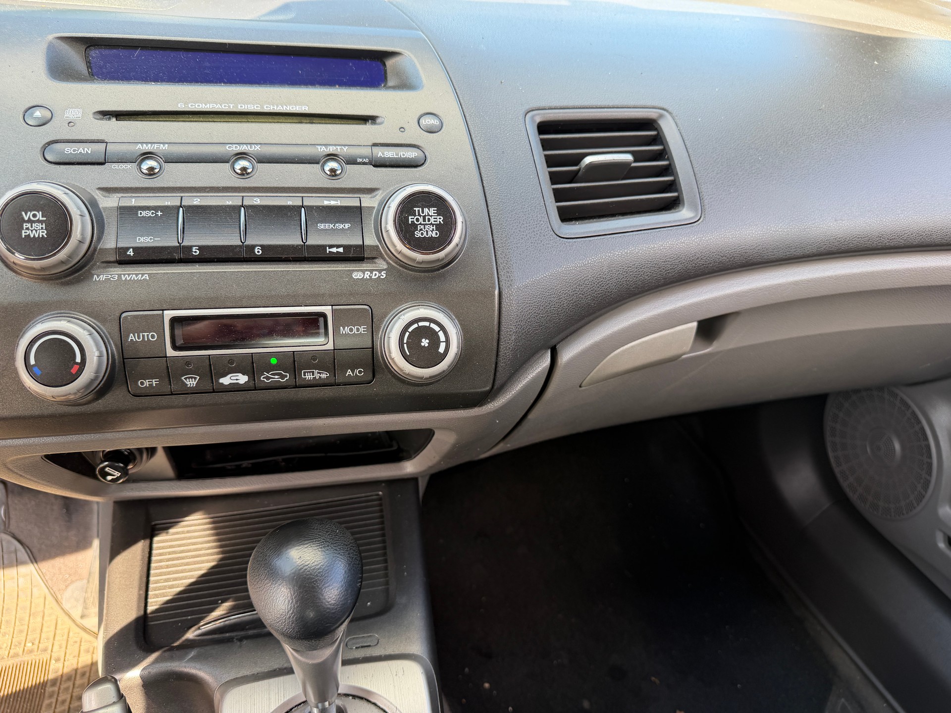 HONDA Civic 1.3 iDSi IMA Hybrid-image-7
