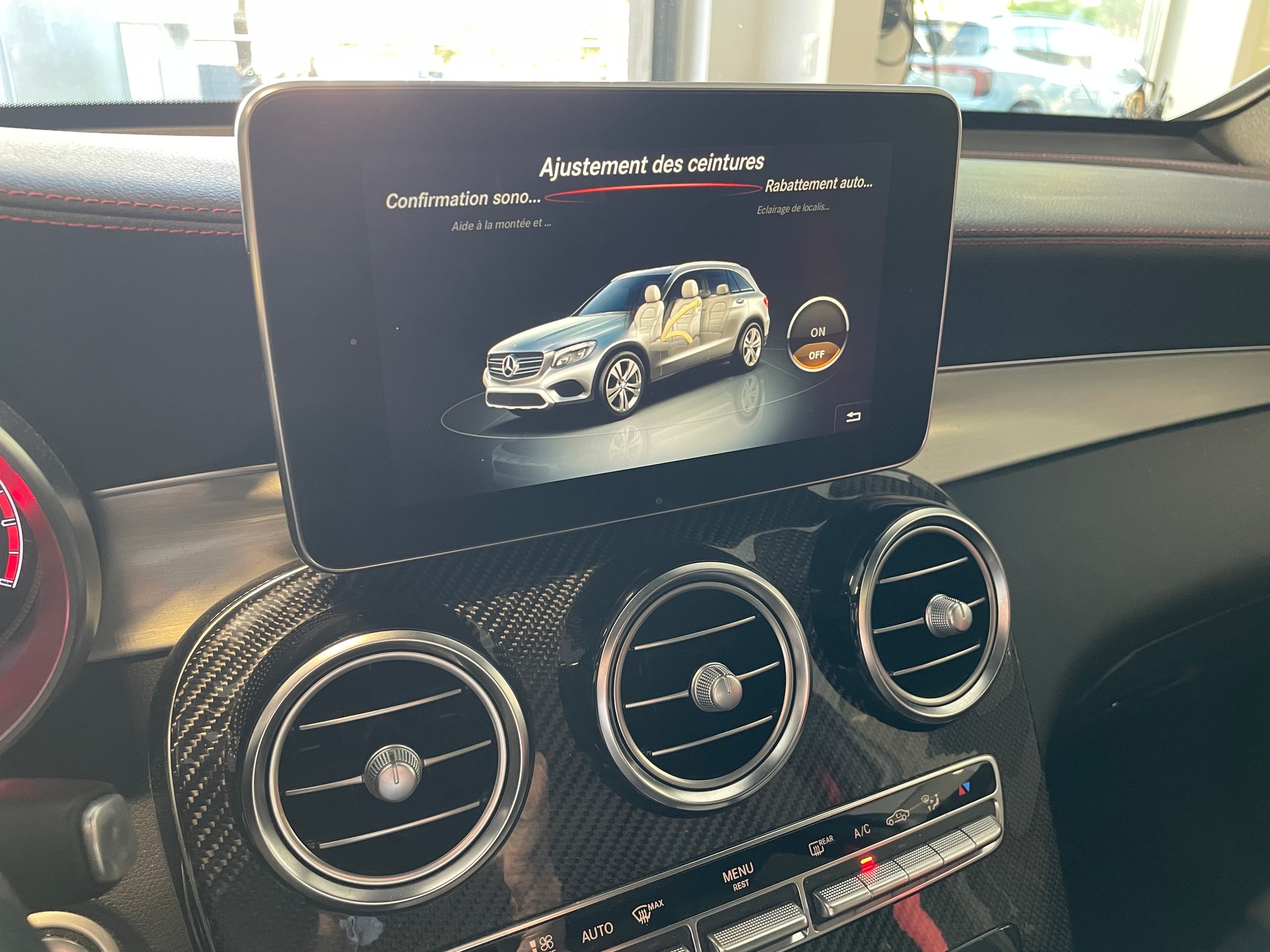 MERCEDES-BENZ GLC 43 AMG 4Matic 9G-Tronic-image-21