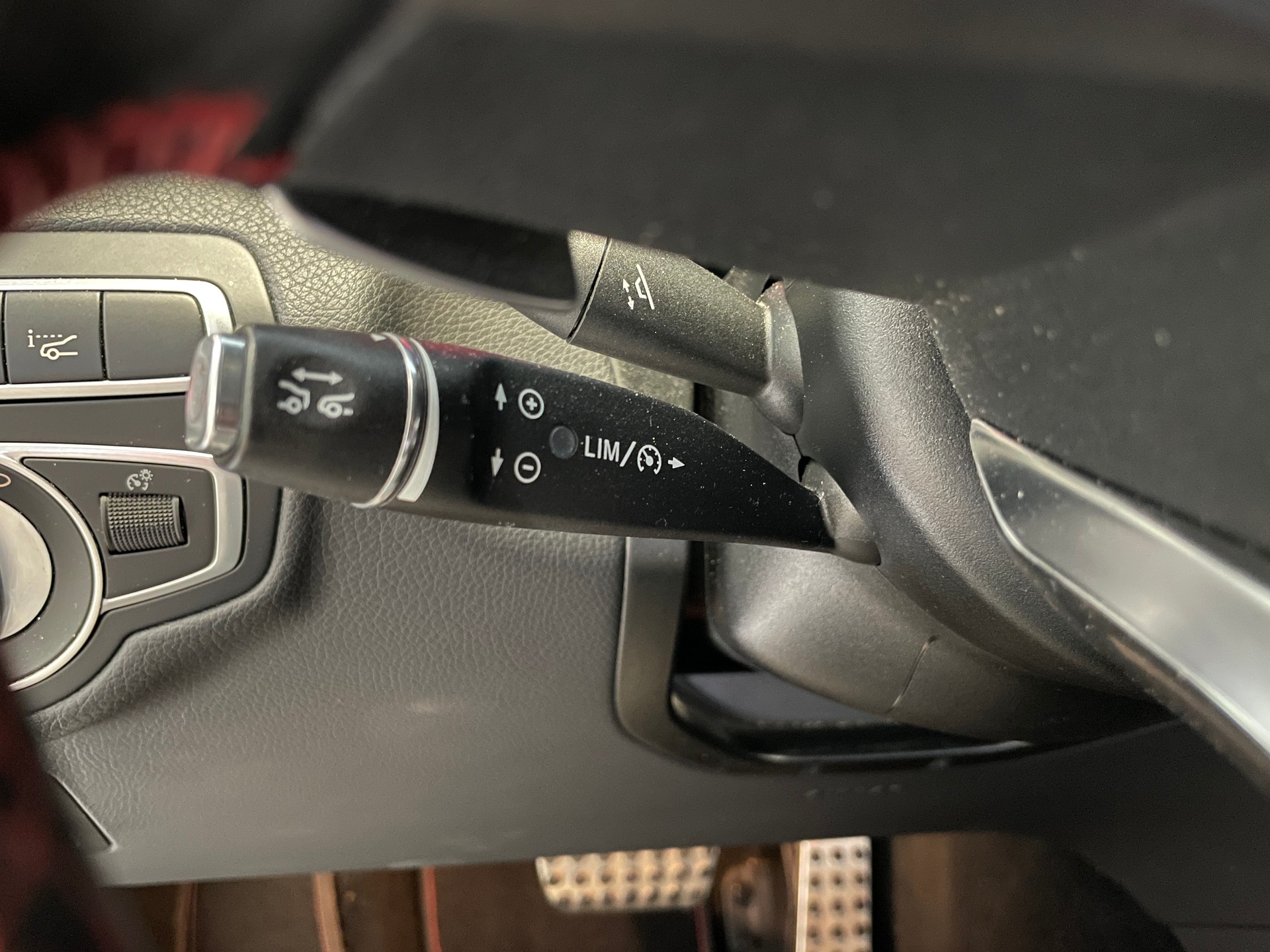 MERCEDES-BENZ GLC 43 AMG 4Matic 9G-Tronic-image-18