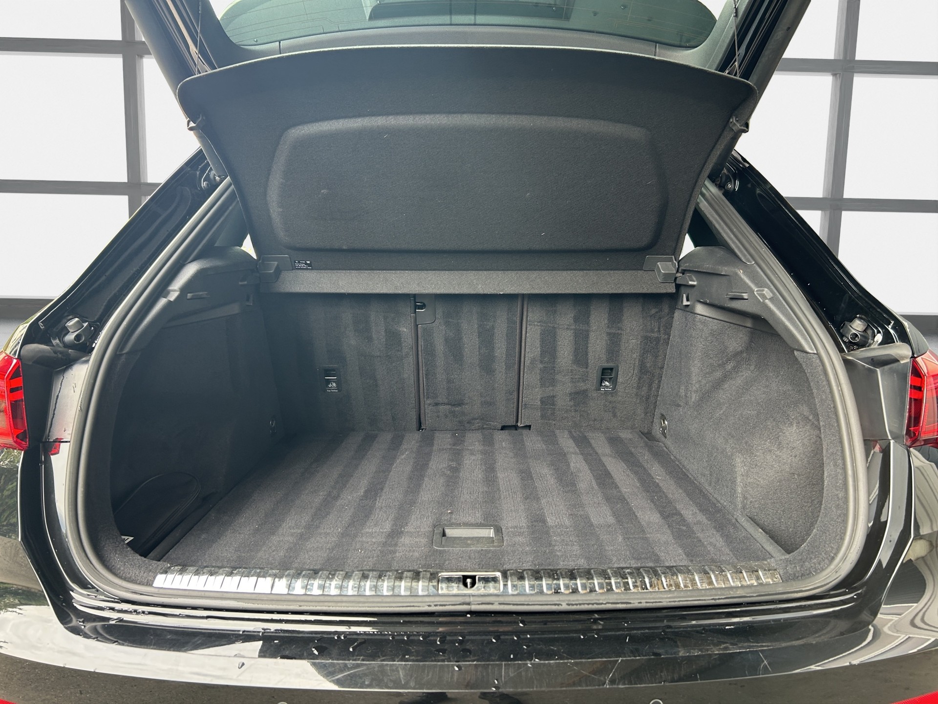 AUDI Q3 35 TFSI Attraction S-tronic-image-10