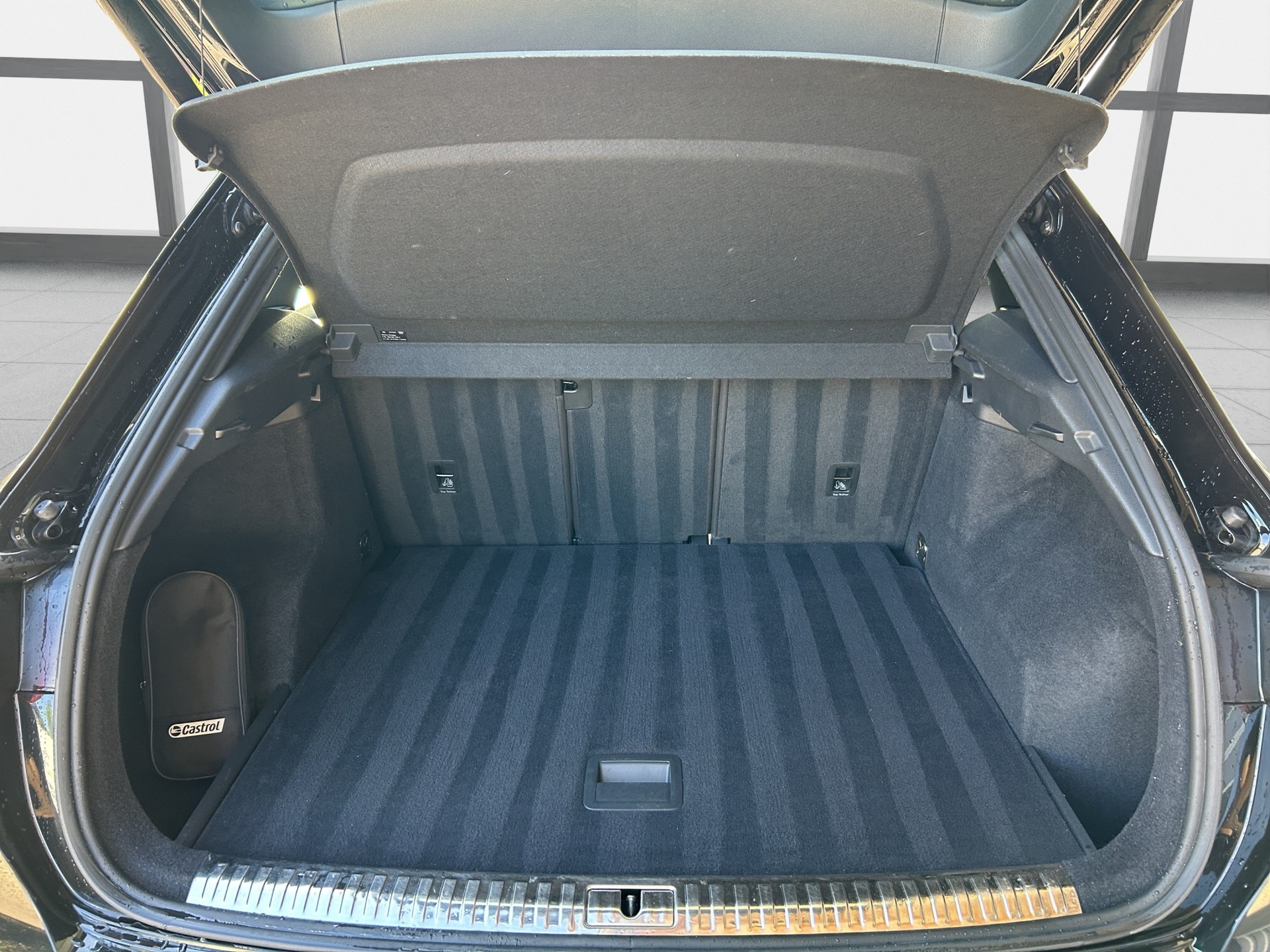 AUDI Q3 35 TFSI Attraction S-tronic-image-10