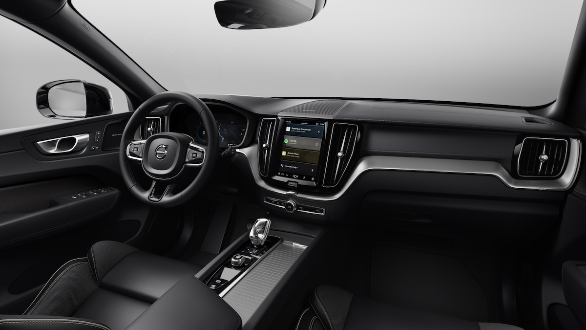 VOLVO XC60 2.0 T8 TE XCENTRIC Black Edition eAWD-image-2