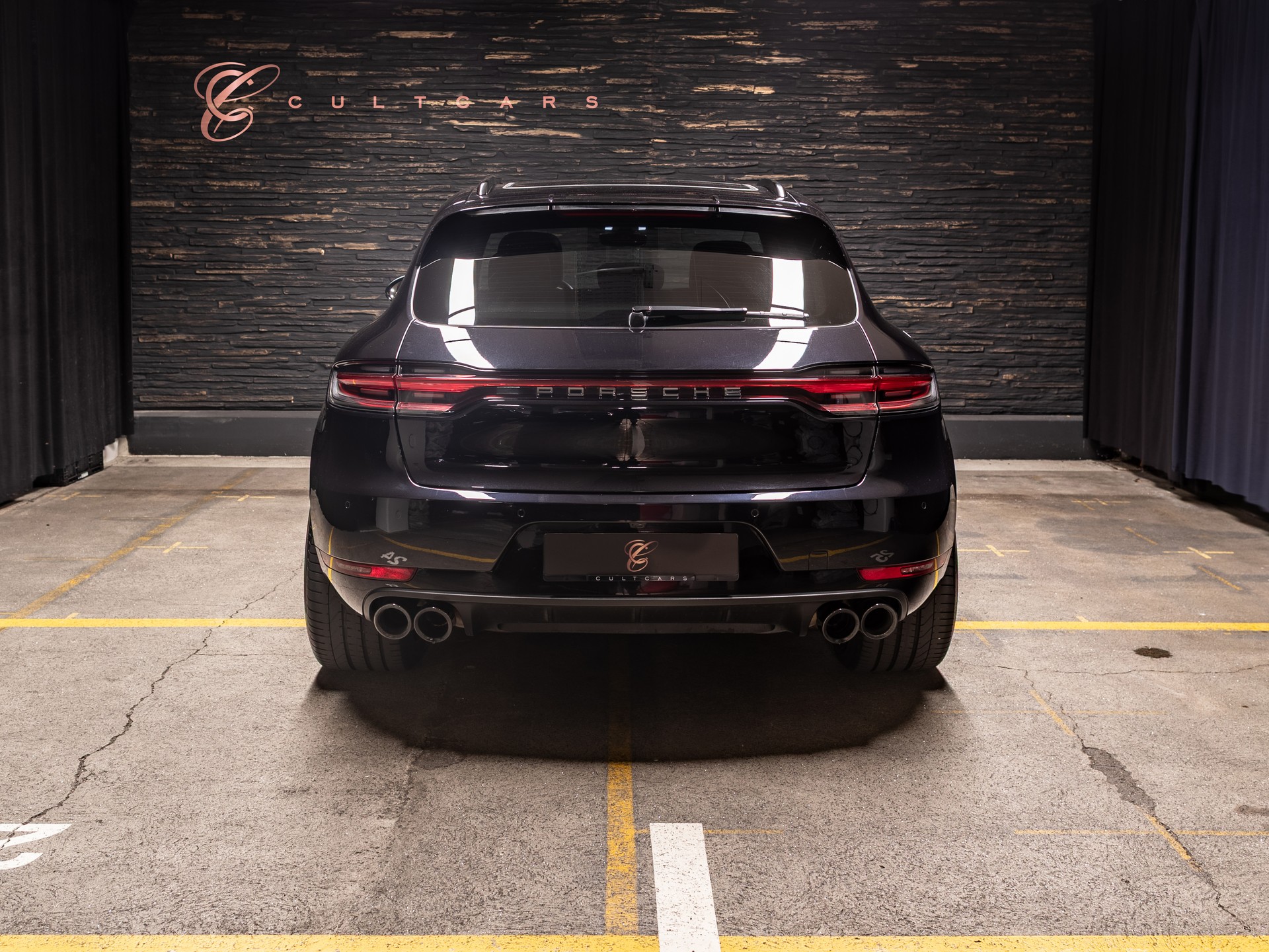 PORSCHE Macan Turbo PDK-image-3
