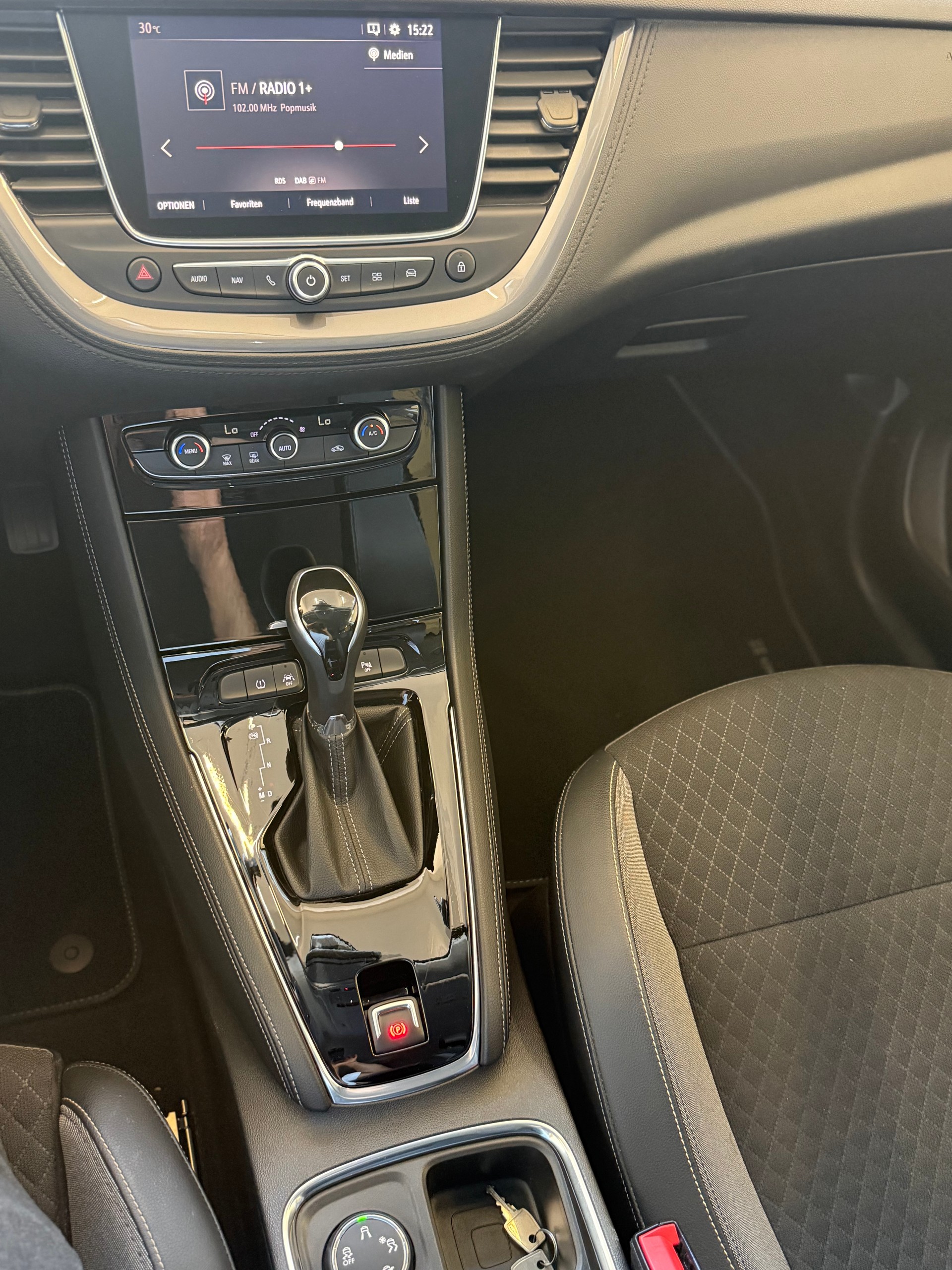 OPEL Grandland X 1.2i TP Excellence Automatik-image-13