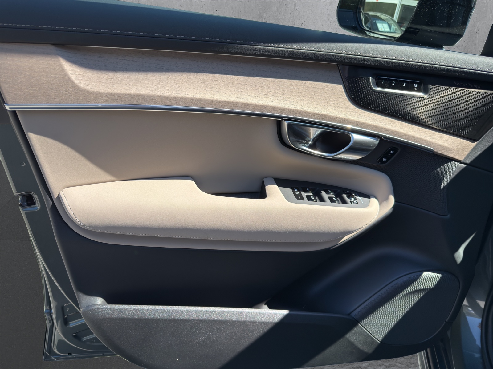 VOLVO XC90 T8 eAWD PluginHybrid Plus Dark Geartronic-image-13