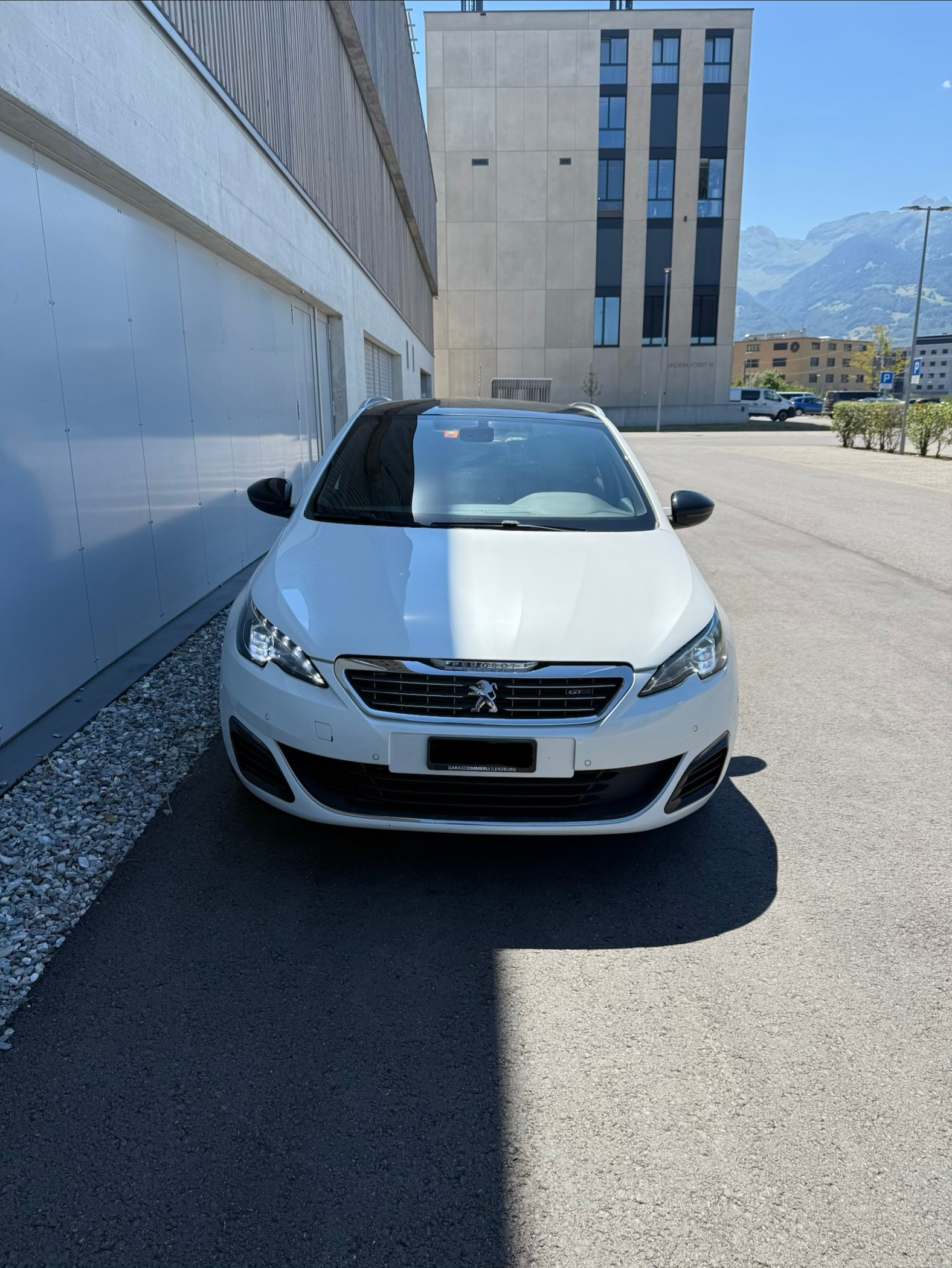 PEUGEOT 308 SW 2.0 BlueHDI GT Automatic-image-0