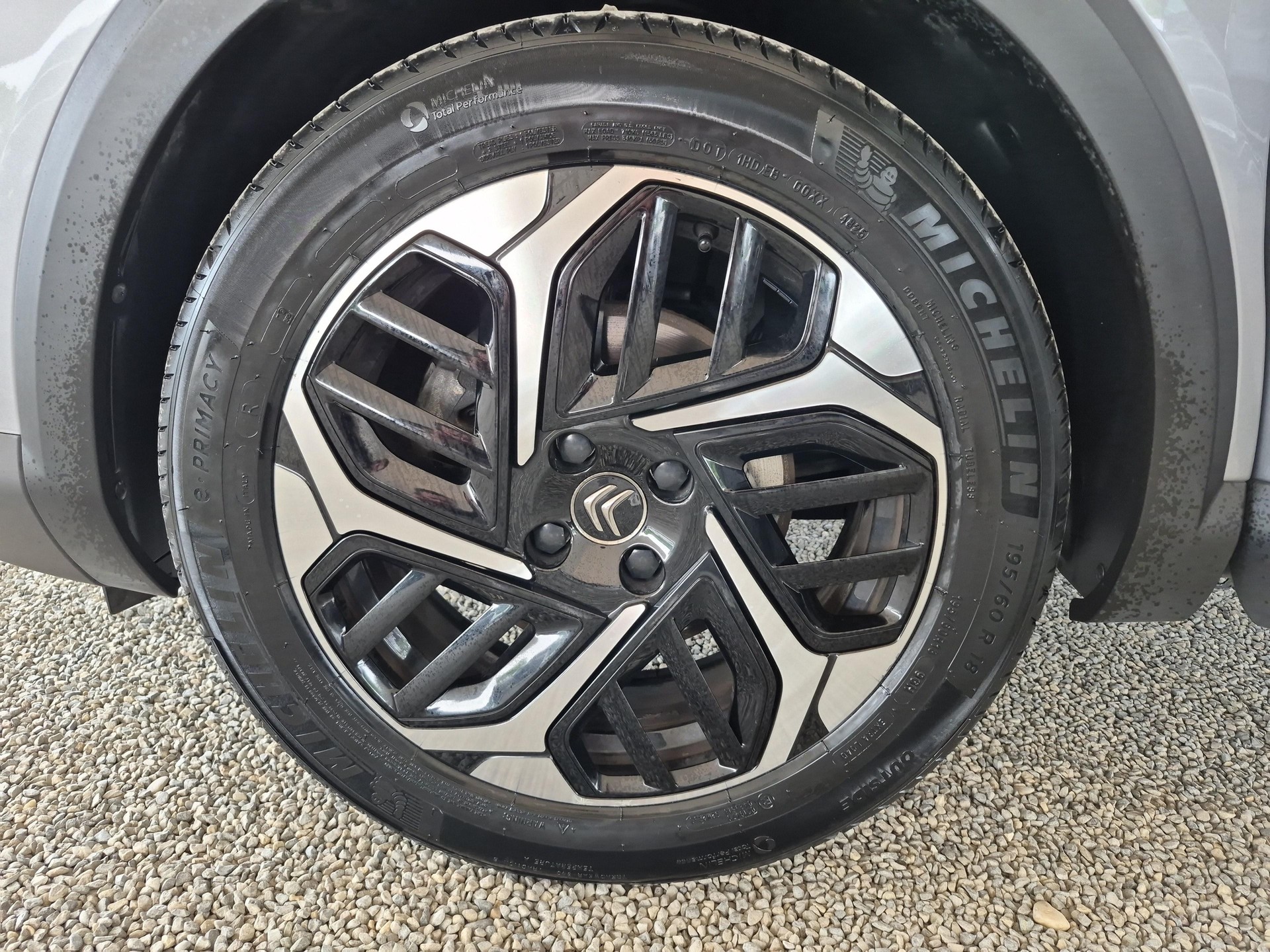 CITROEN C4 1.2 PureTech Shine / ab 3,99% Leasing bei Abschluss einer Protect Autoversicherung-image-17