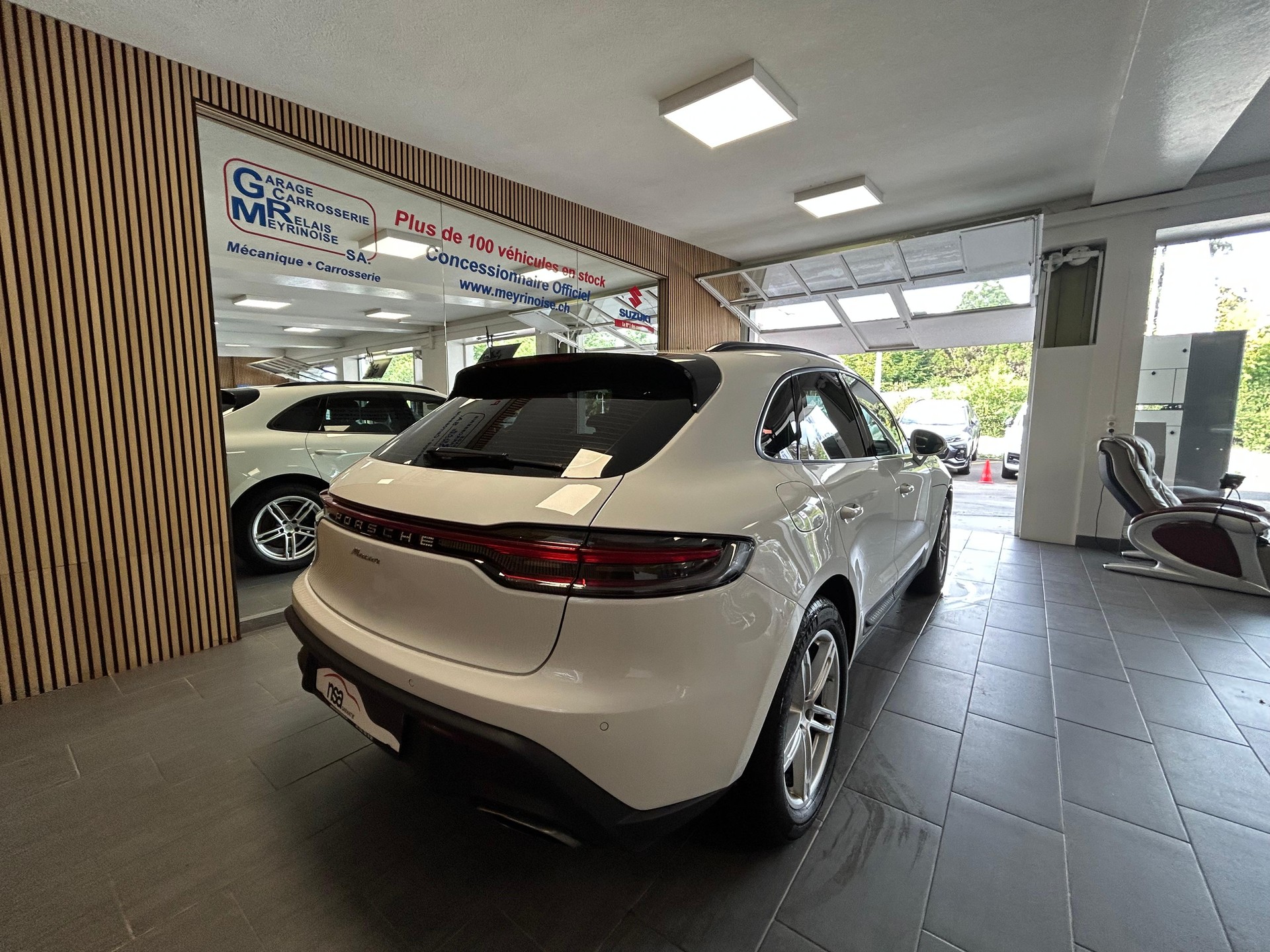 PORSCHE Macan 2.0-image-8