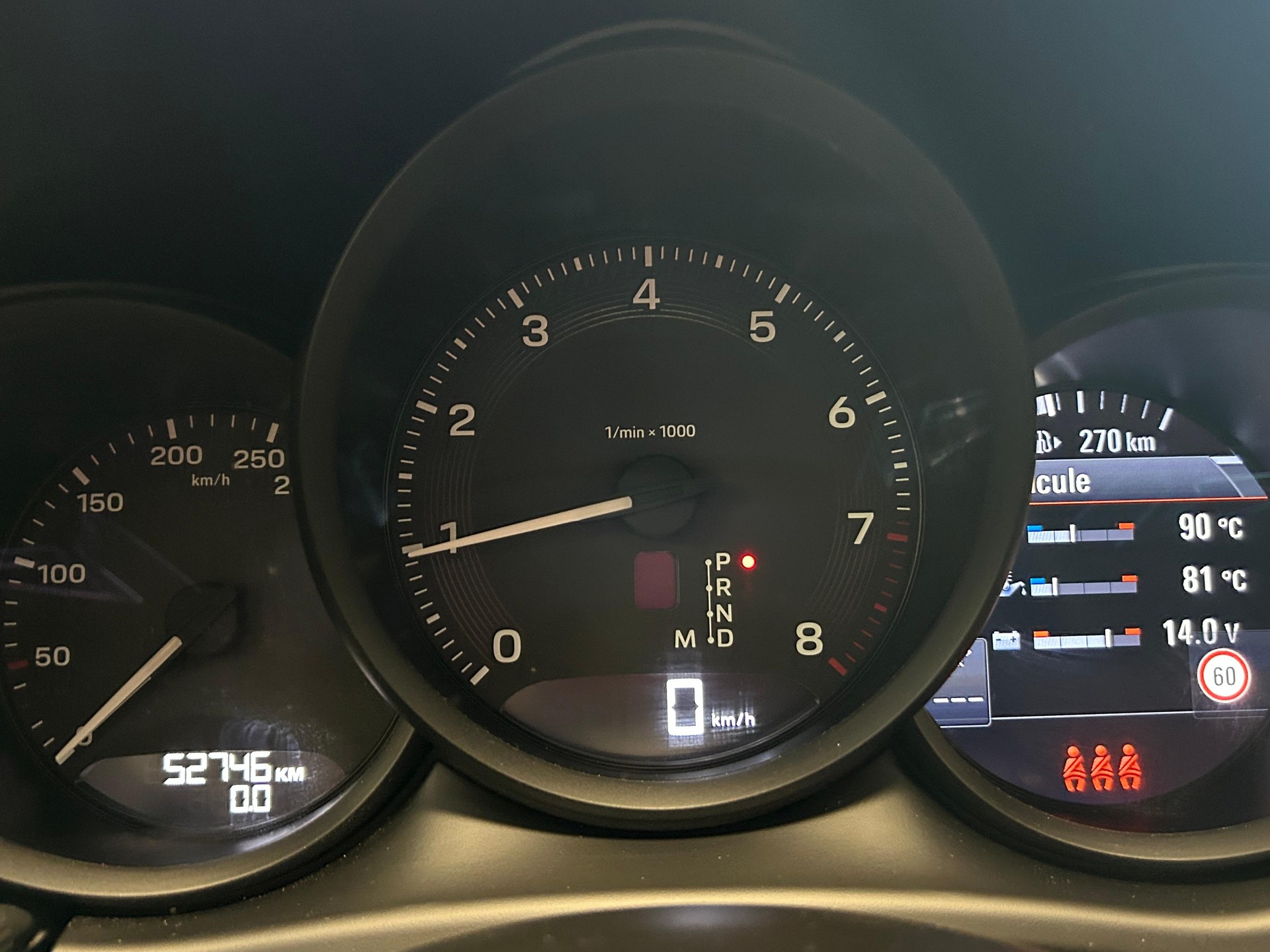 PORSCHE Macan 2.0-image-13
