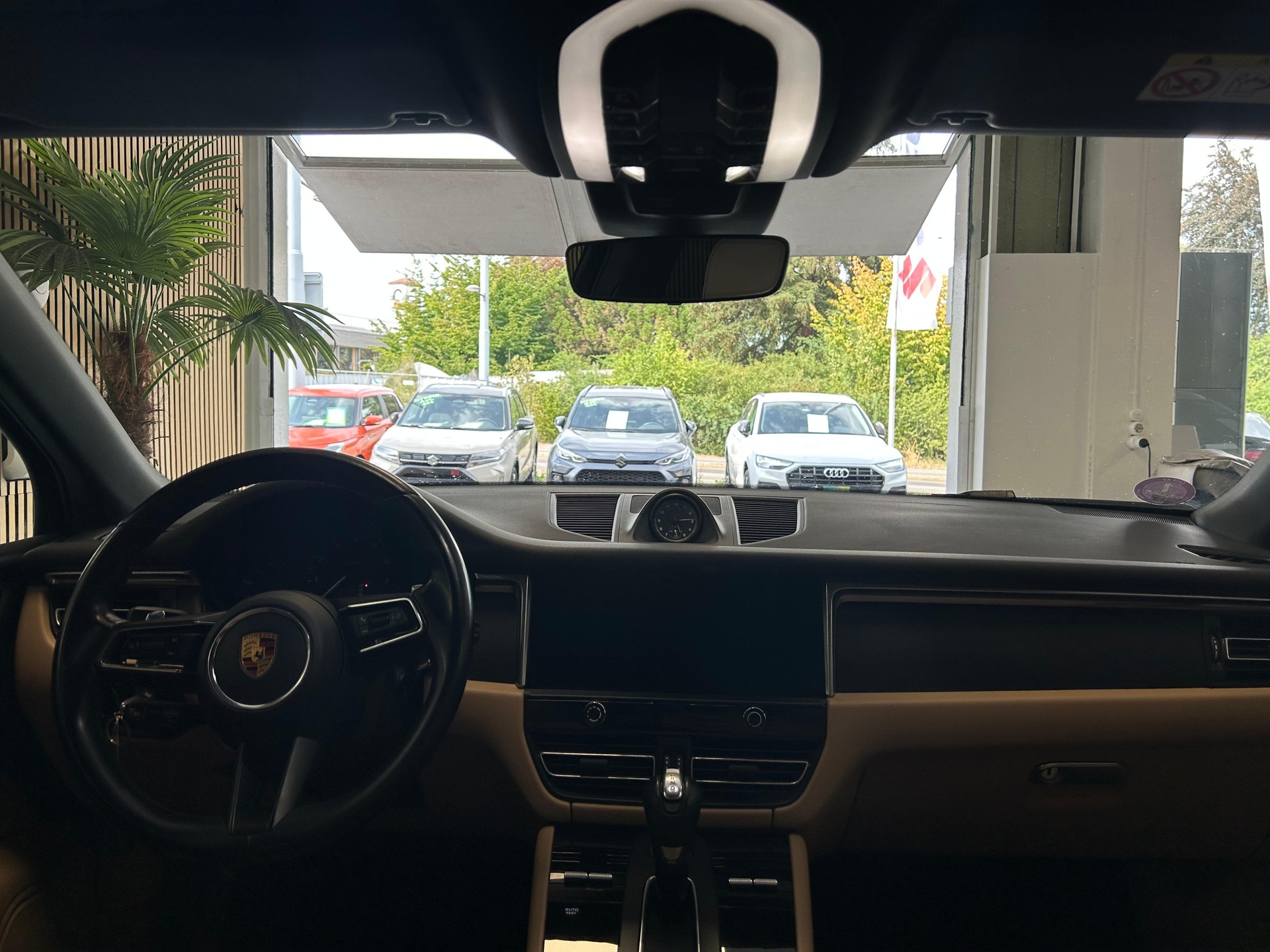 PORSCHE Macan 2.0-image-12