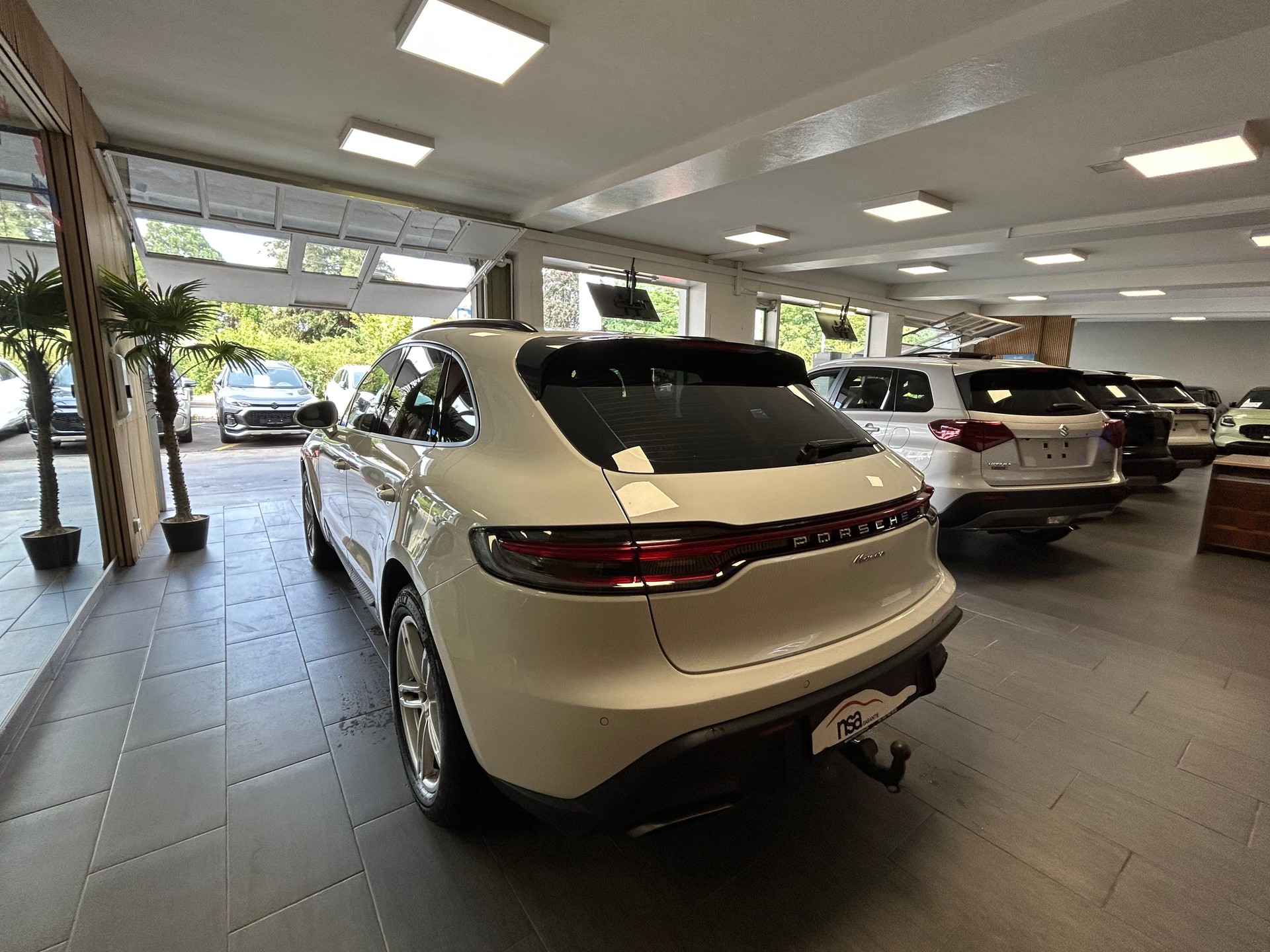 PORSCHE Macan 2.0-image-5