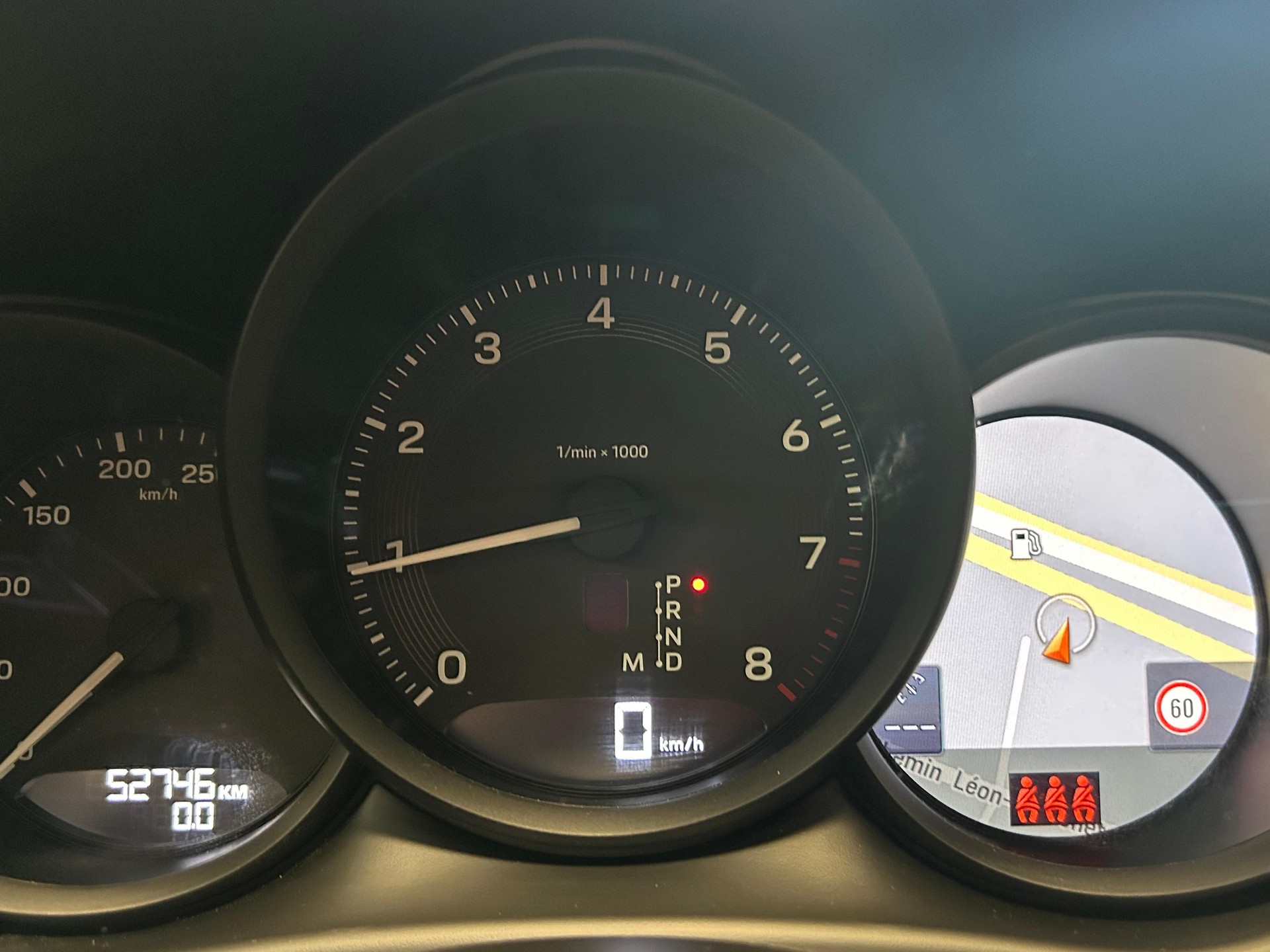 PORSCHE Macan 2.0-image-14