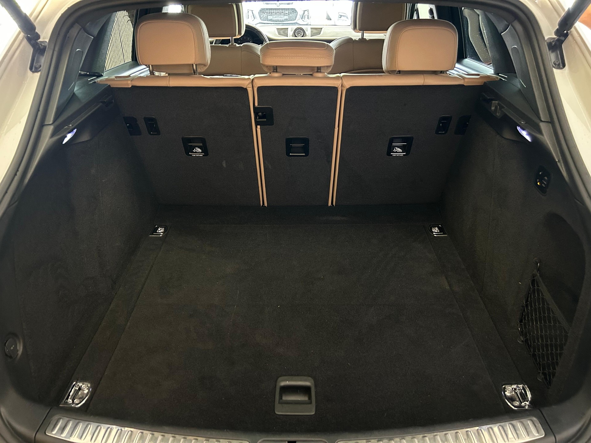 PORSCHE Macan 2.0-image-24