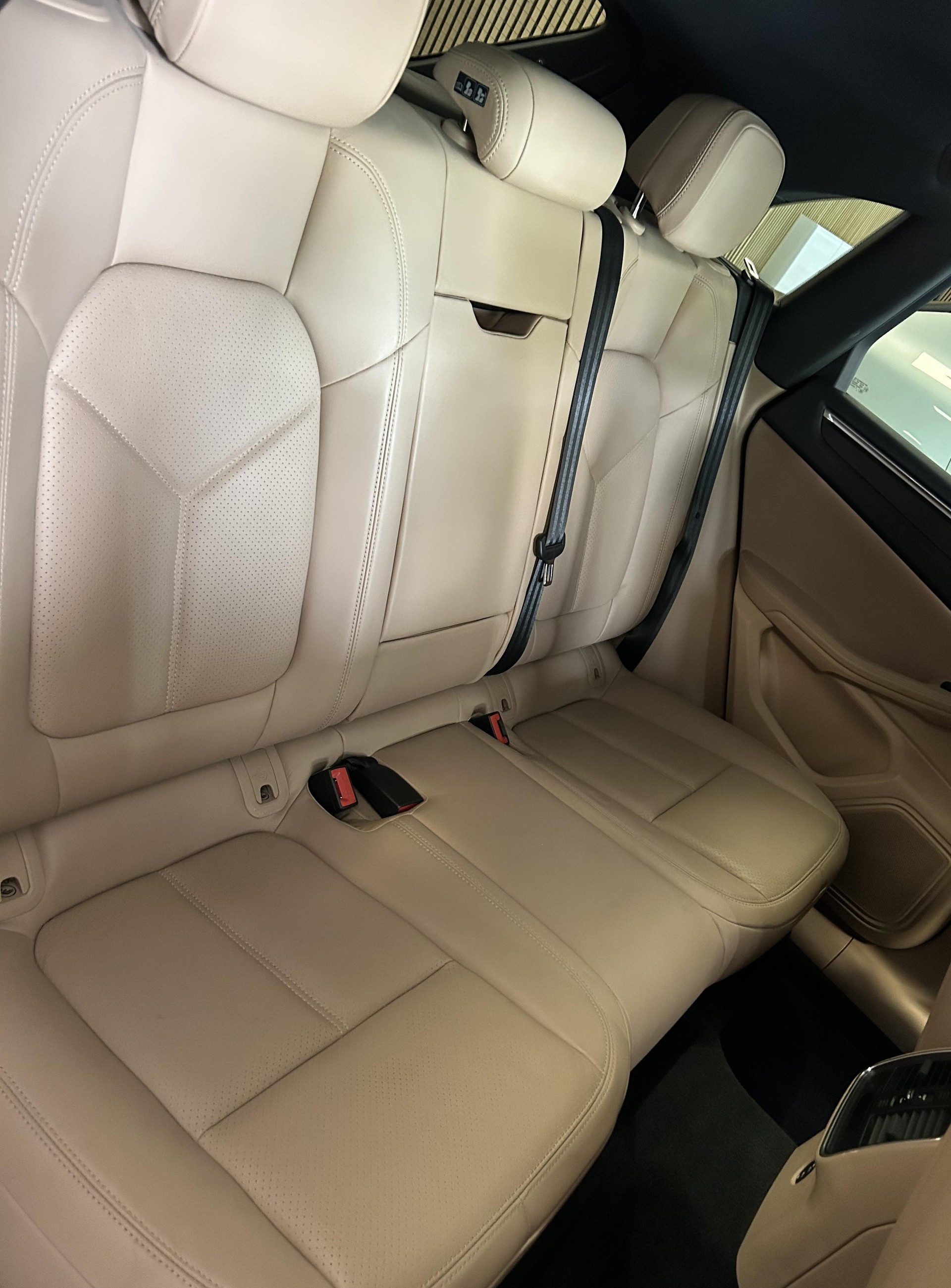 PORSCHE Macan 2.0-image-23