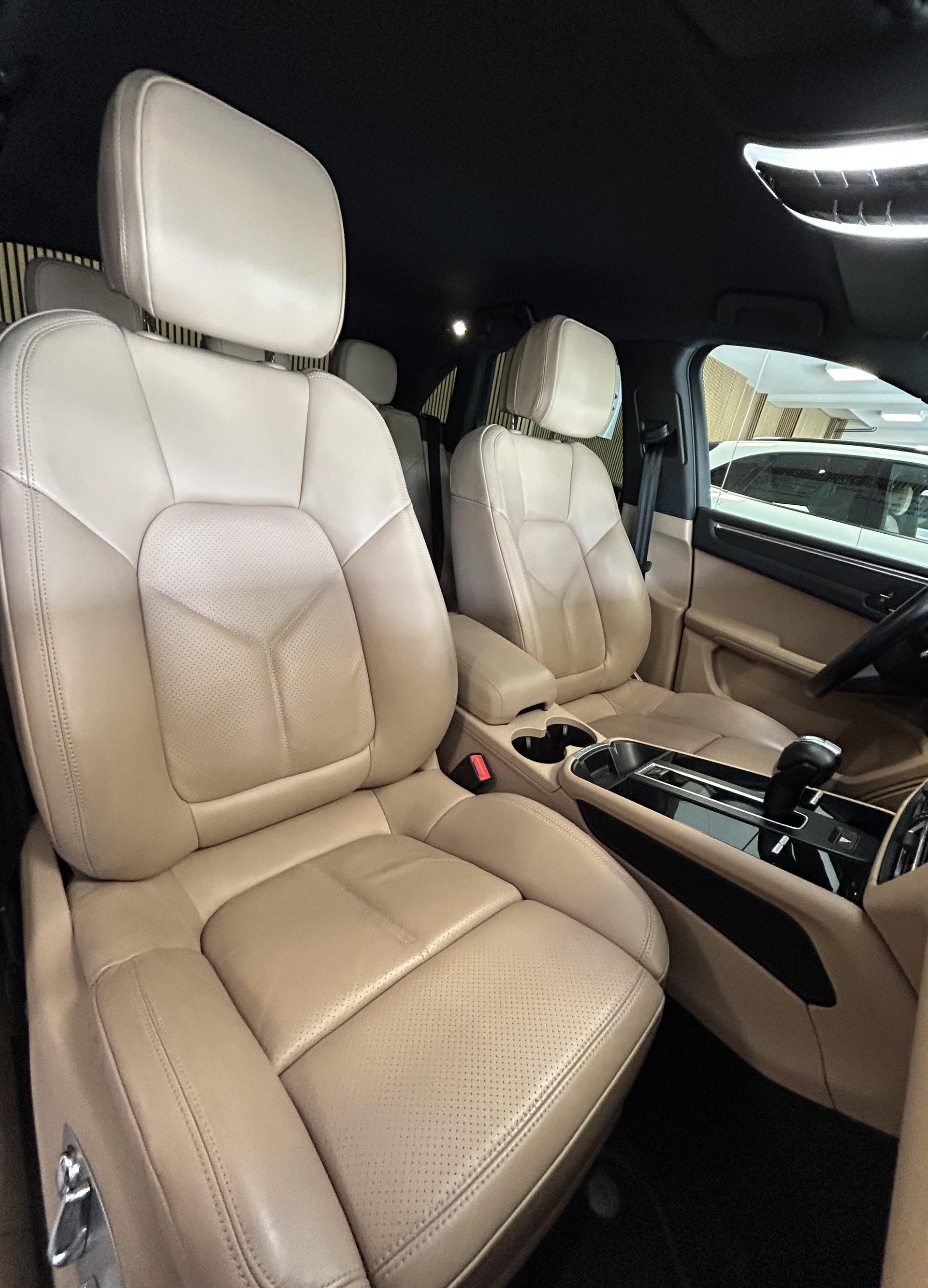 PORSCHE Macan 2.0-image-21