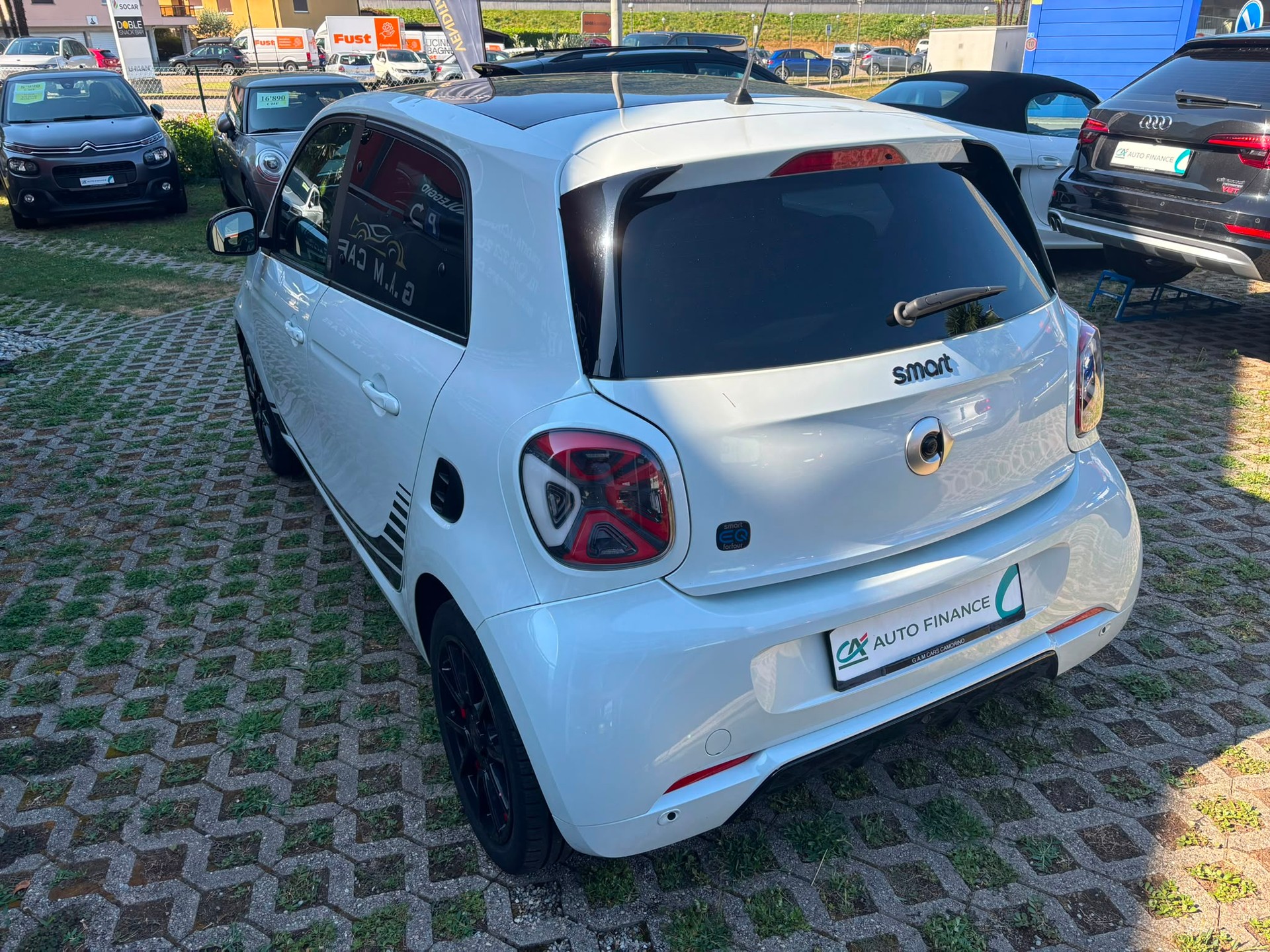 SMART forfour EQ prime-image-3