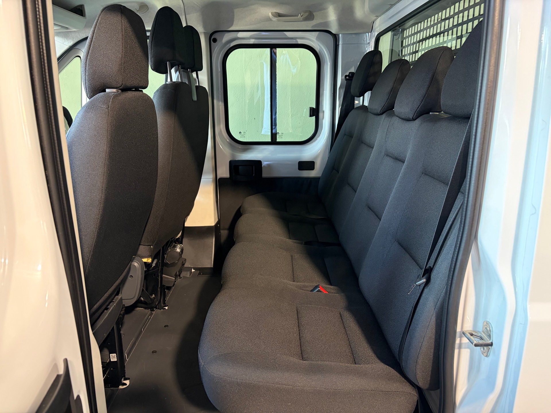 TOYOTA Proace MAX 2.2D Brücke mit Doppelkabine HD Active 3,5t L3H1 Automat *7Plätzer*Anhängerkupplung*Rückfahrkamera*-image-11