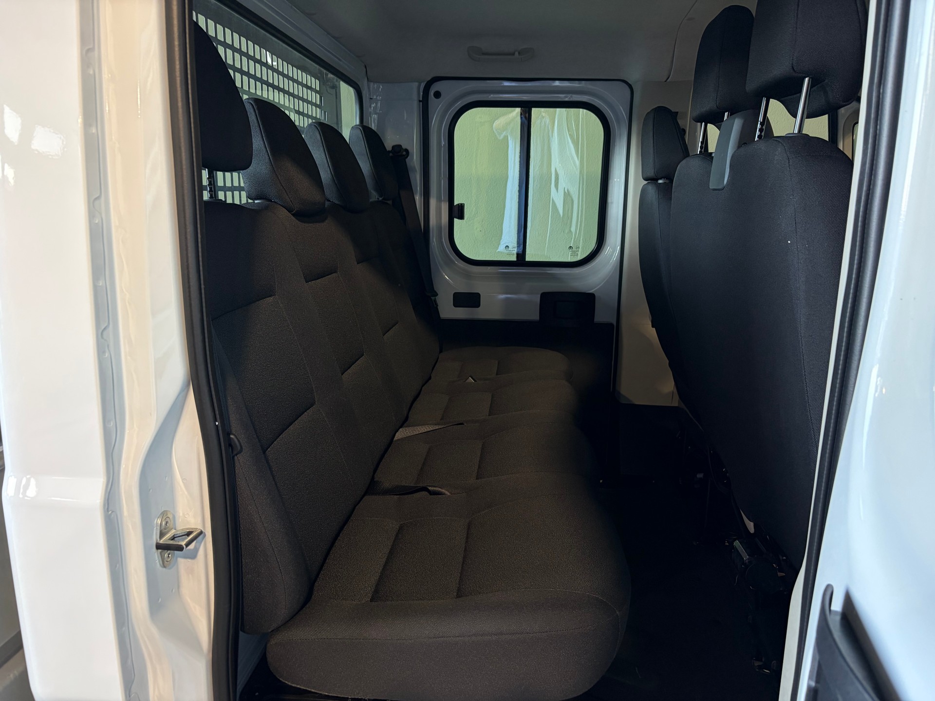 TOYOTA Proace MAX 2.2D Brücke mit Doppelkabine HD Active 3,5t L3H1 Automat *7Plätzer*Anhängerkupplung*Rückfahrkamera*-image-19