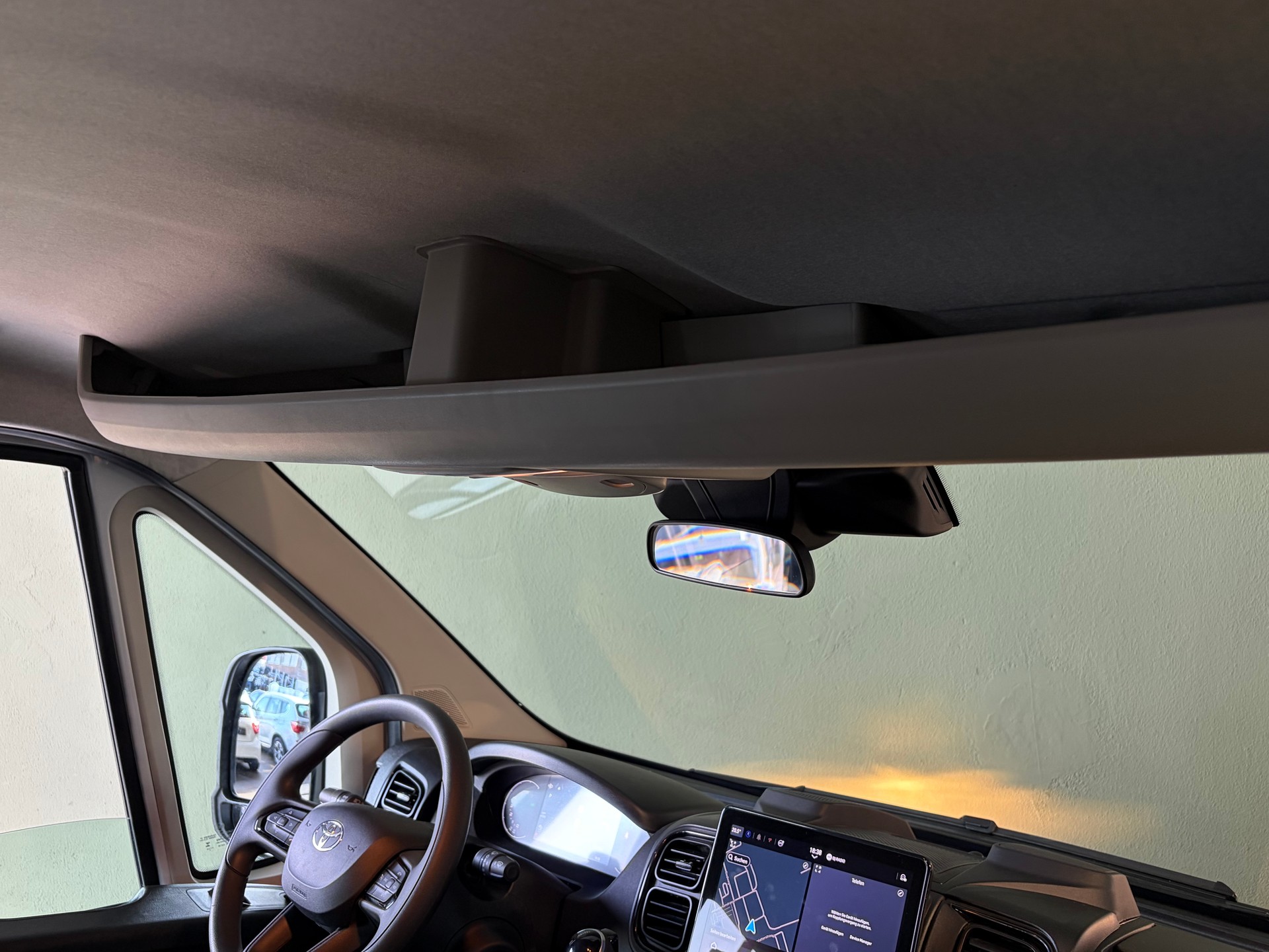 TOYOTA Proace MAX 2.2D Brücke mit Doppelkabine HD Active 3,5t L3H1 Automat *7Plätzer*Anhängerkupplung*Rückfahrkamera*-image-26