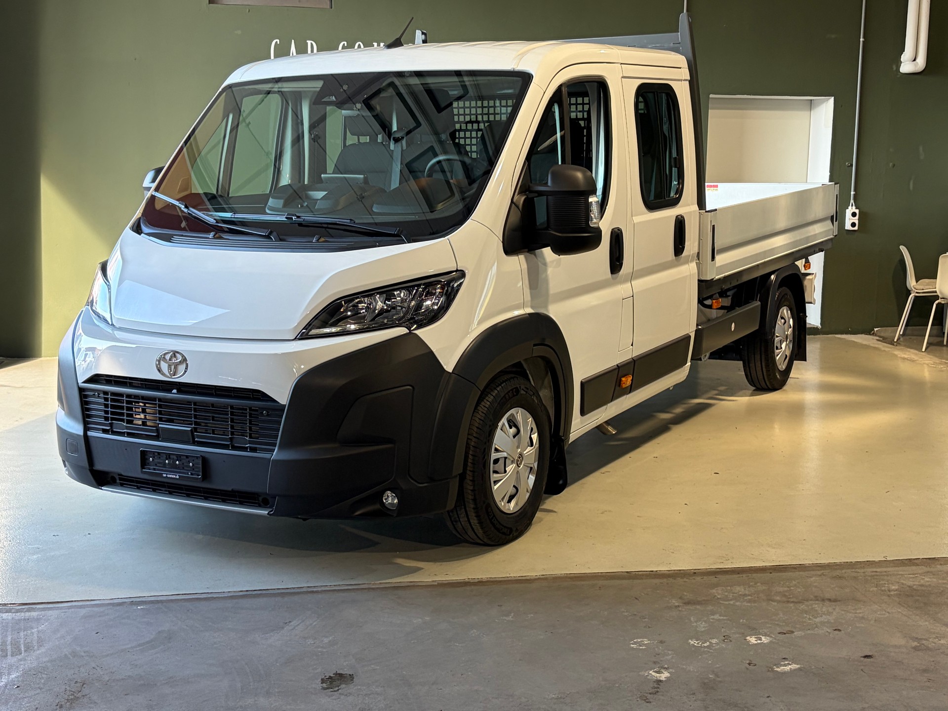 TOYOTA Proace MAX 2.2D Brücke mit Doppelkabine HD Active 3,5t L3H1 Automat *7Plätzer*Anhängerkupplung*Rückfahrkamera*-showroom-element-1