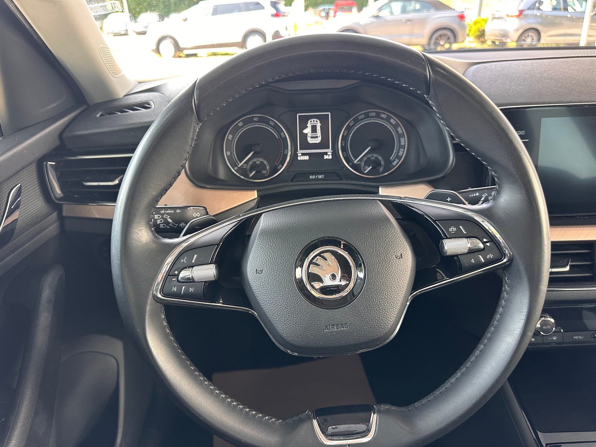 SKODA Kamiq 1.5 TSI ACT Style DSG-image-8