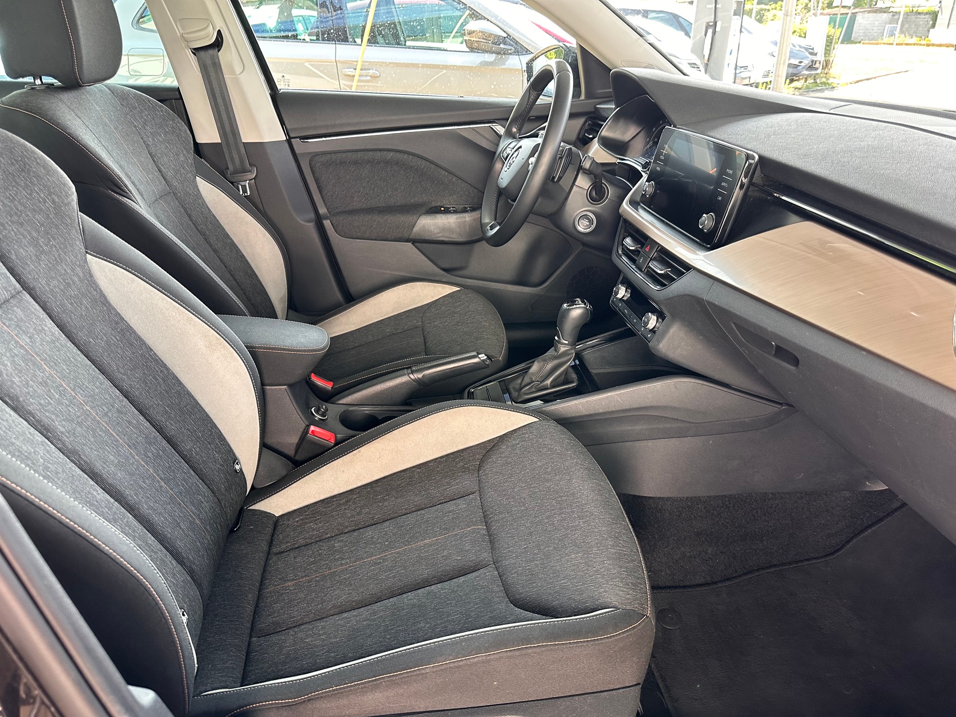 SKODA Kamiq 1.5 TSI ACT Style DSG-image-11