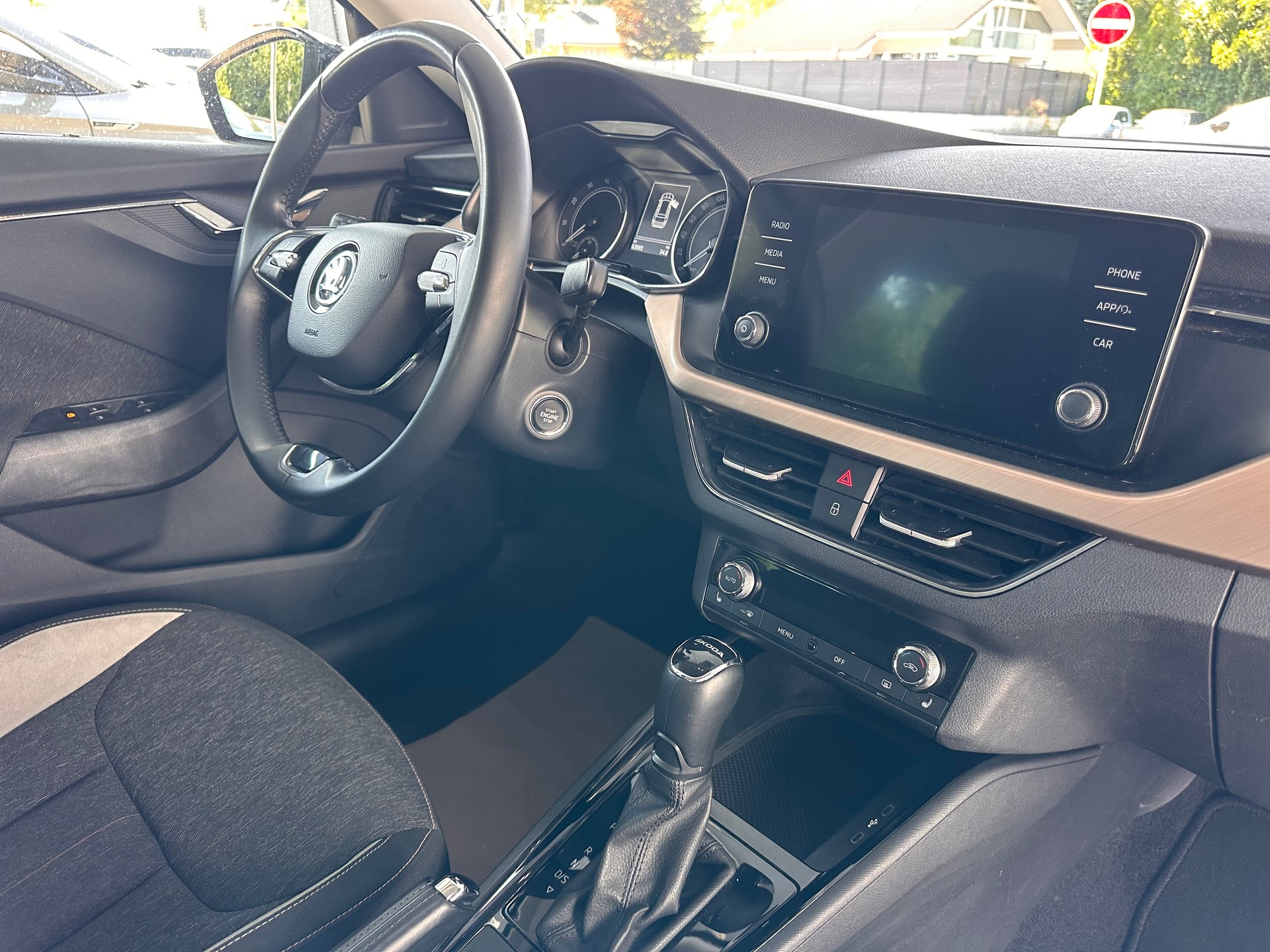 SKODA Kamiq 1.5 TSI ACT Style DSG-image-10