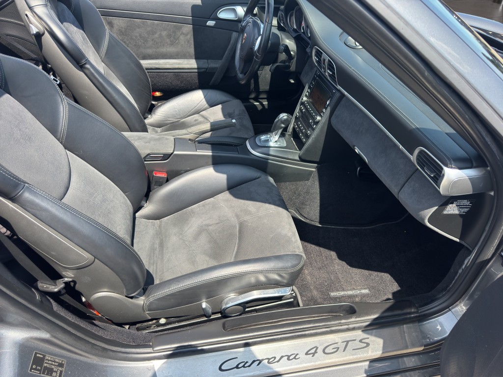 PORSCHE 911 Cabriolet 3.8 Carrera 4GTS PDK-image-8