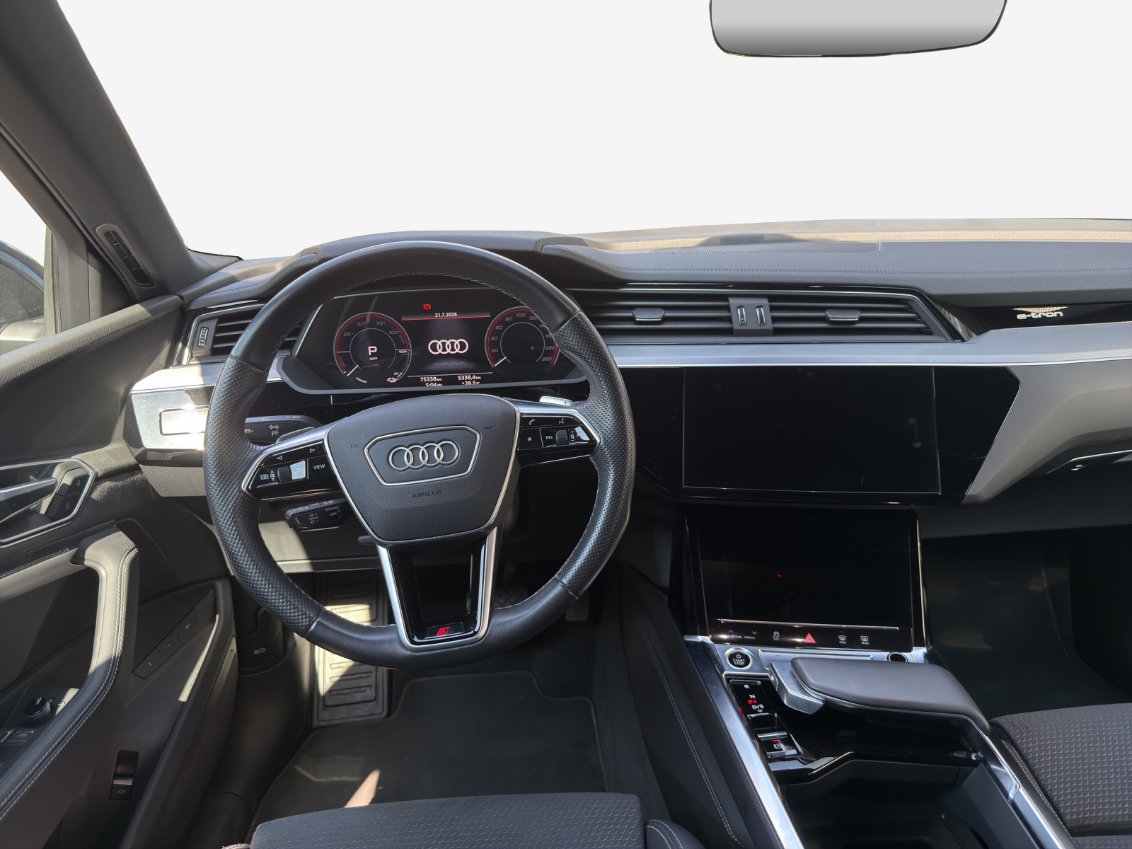 AUDI e-tron 55 quattro-image-8