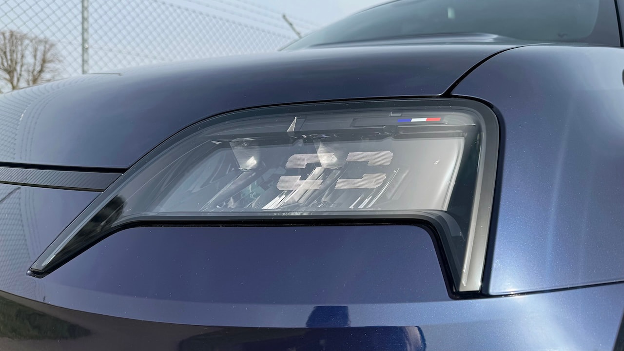 RENAULT R5 E-Tech Comfort Range 52 kWh Techno-image-9