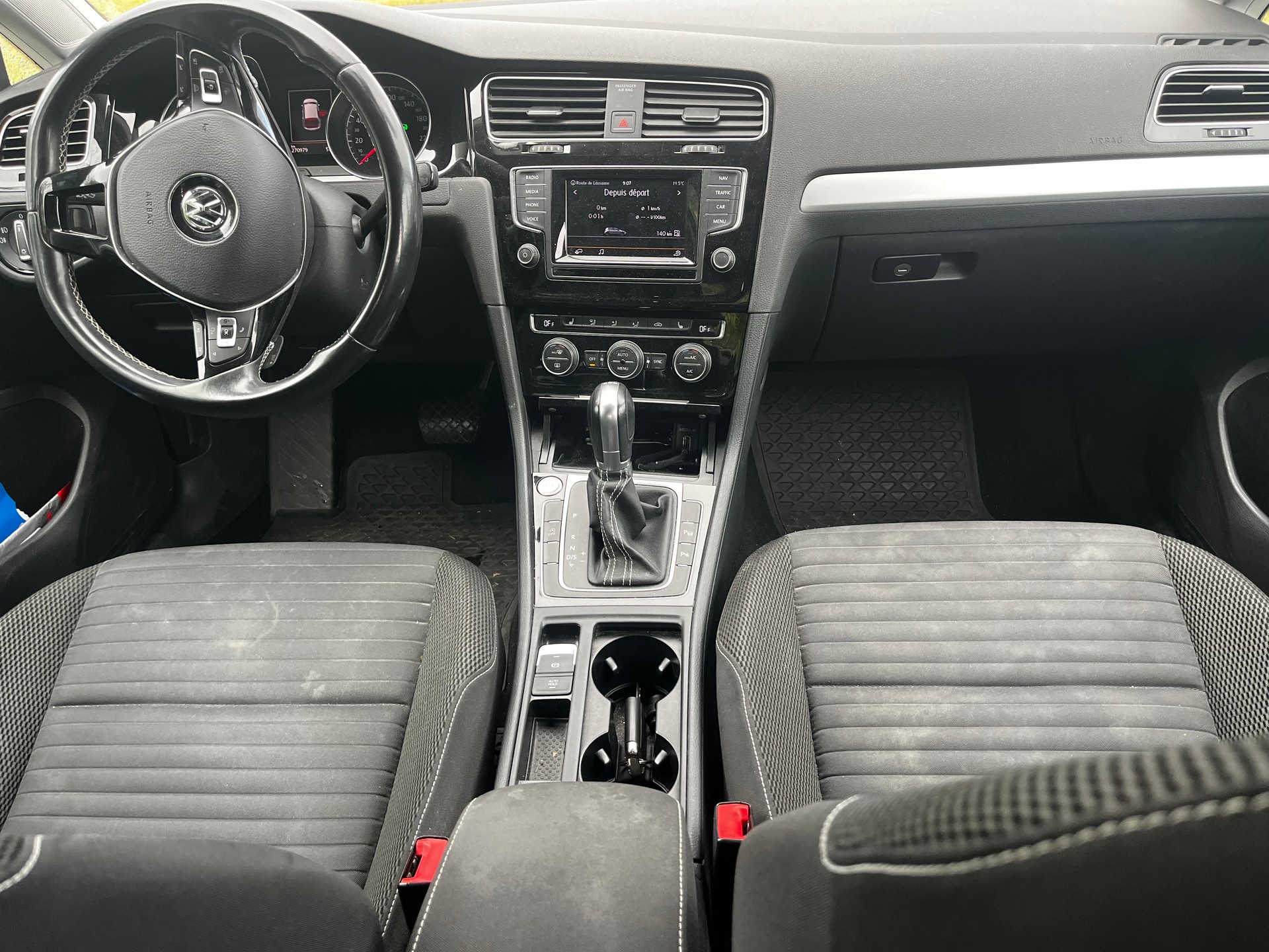 VW Golf 1.4 TSI Cup DSG-image-12