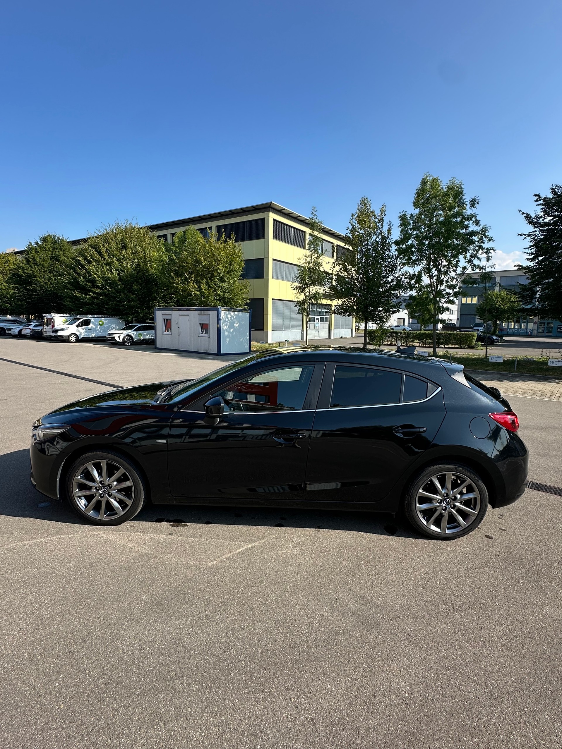 MAZDA 2.0 120 Ambition Plus-image-1