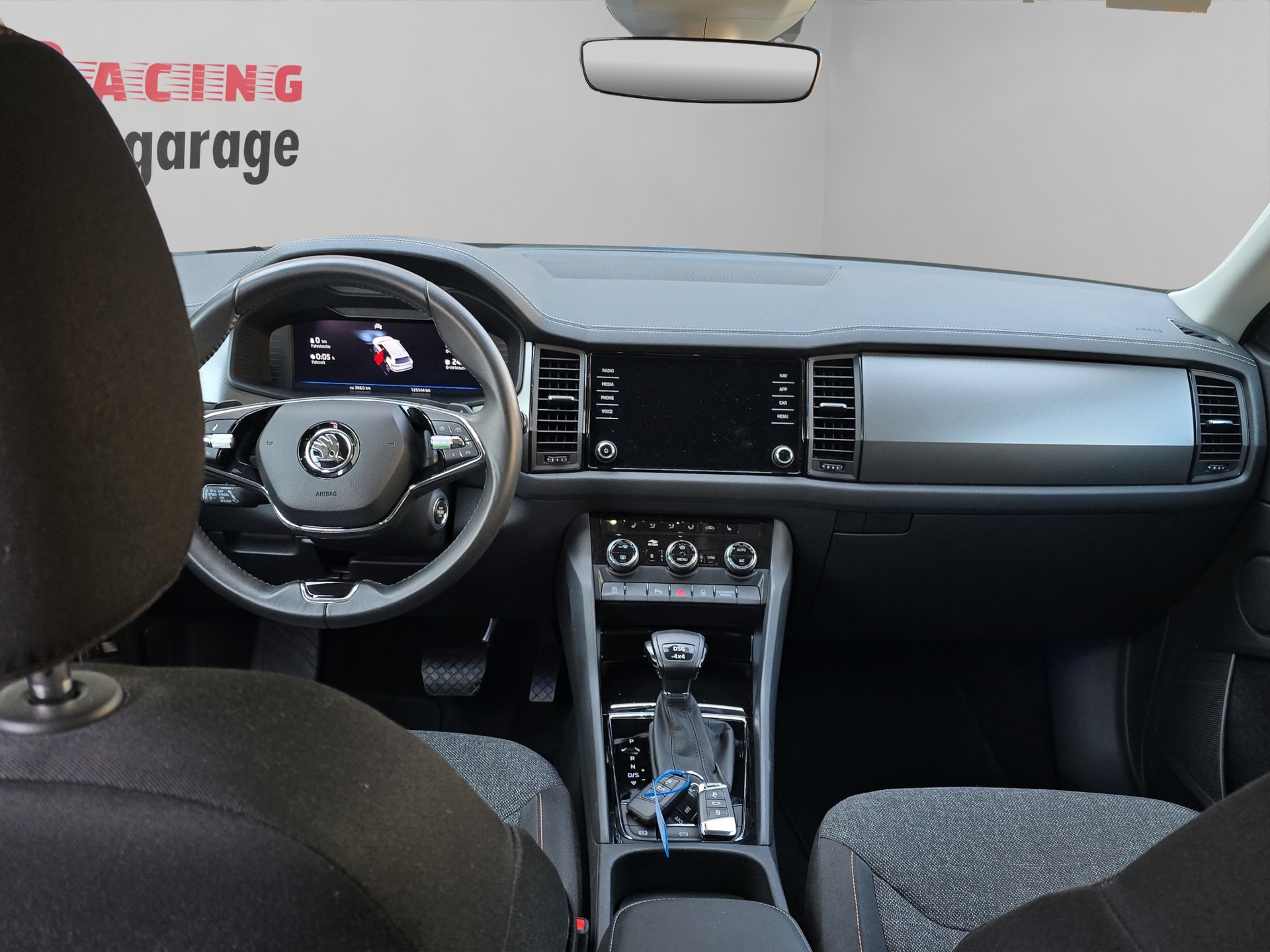 SKODA Kodiaq 2.0 TDI CR Clever 4x4 DSG-image-12
