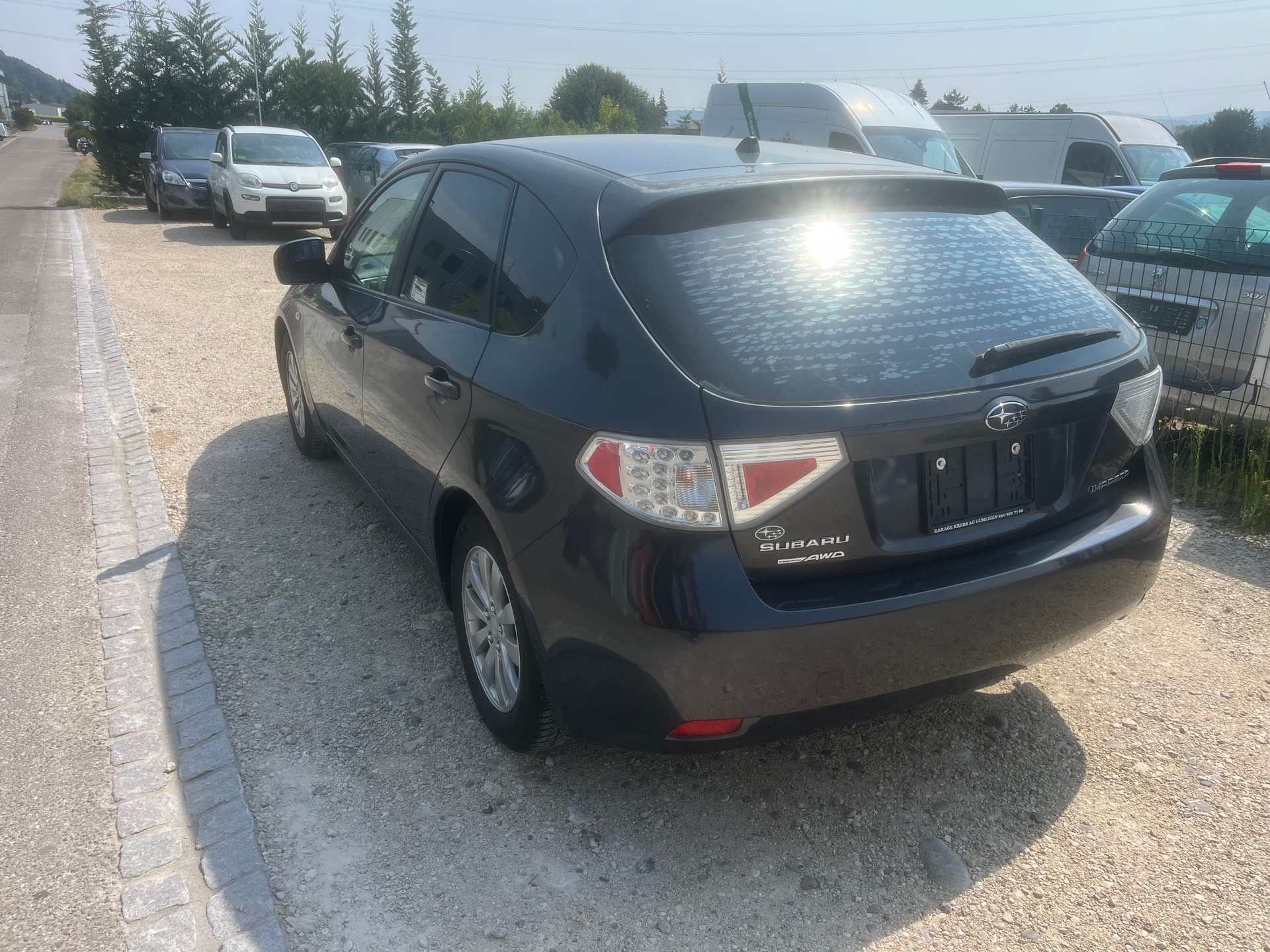 SUBARU Impreza 1.5R Swiss Special Automatic-image-1