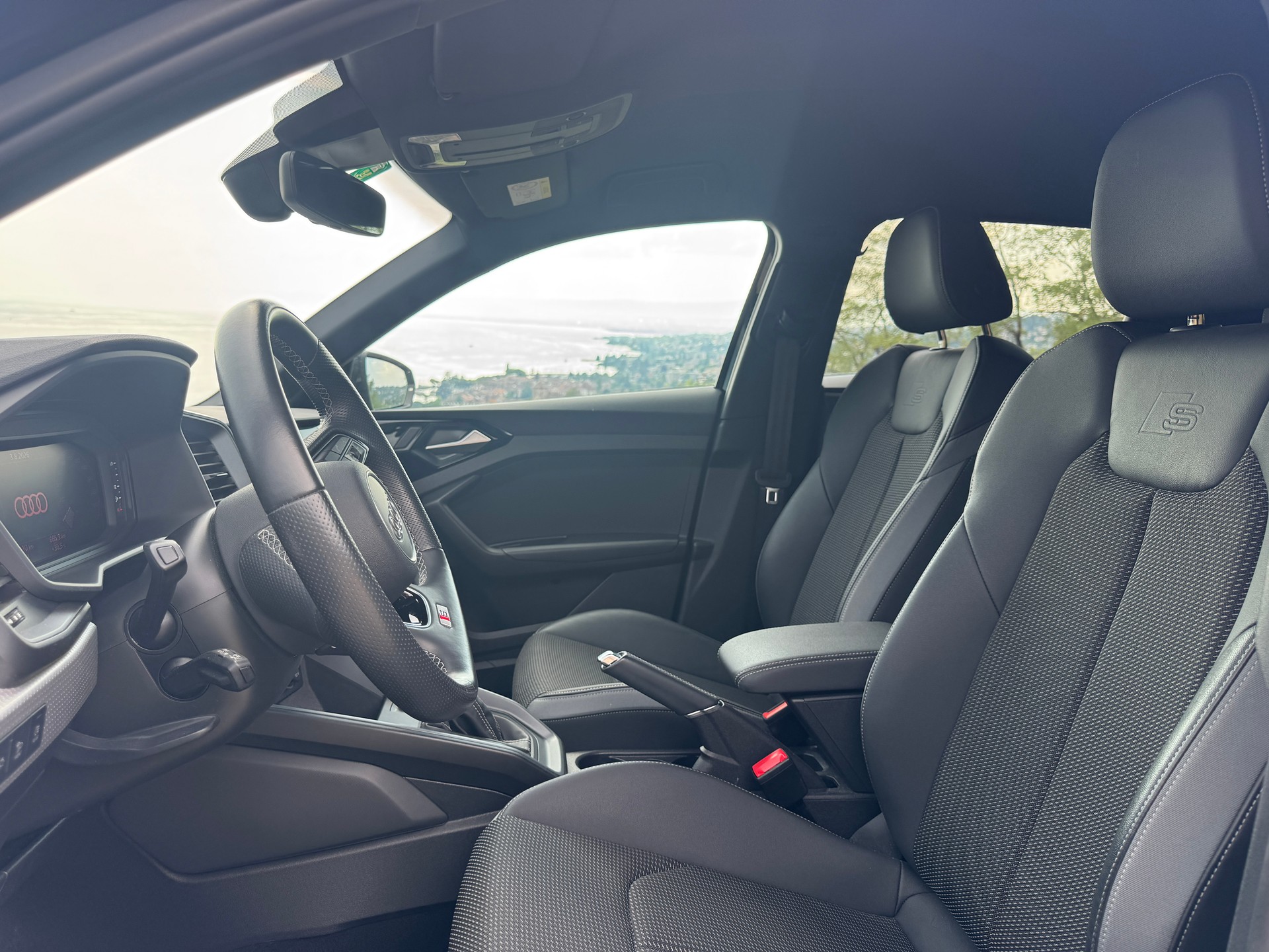 AUDI 1.0 30 TFSI Allstreet Attraction S-Tronic-image-3