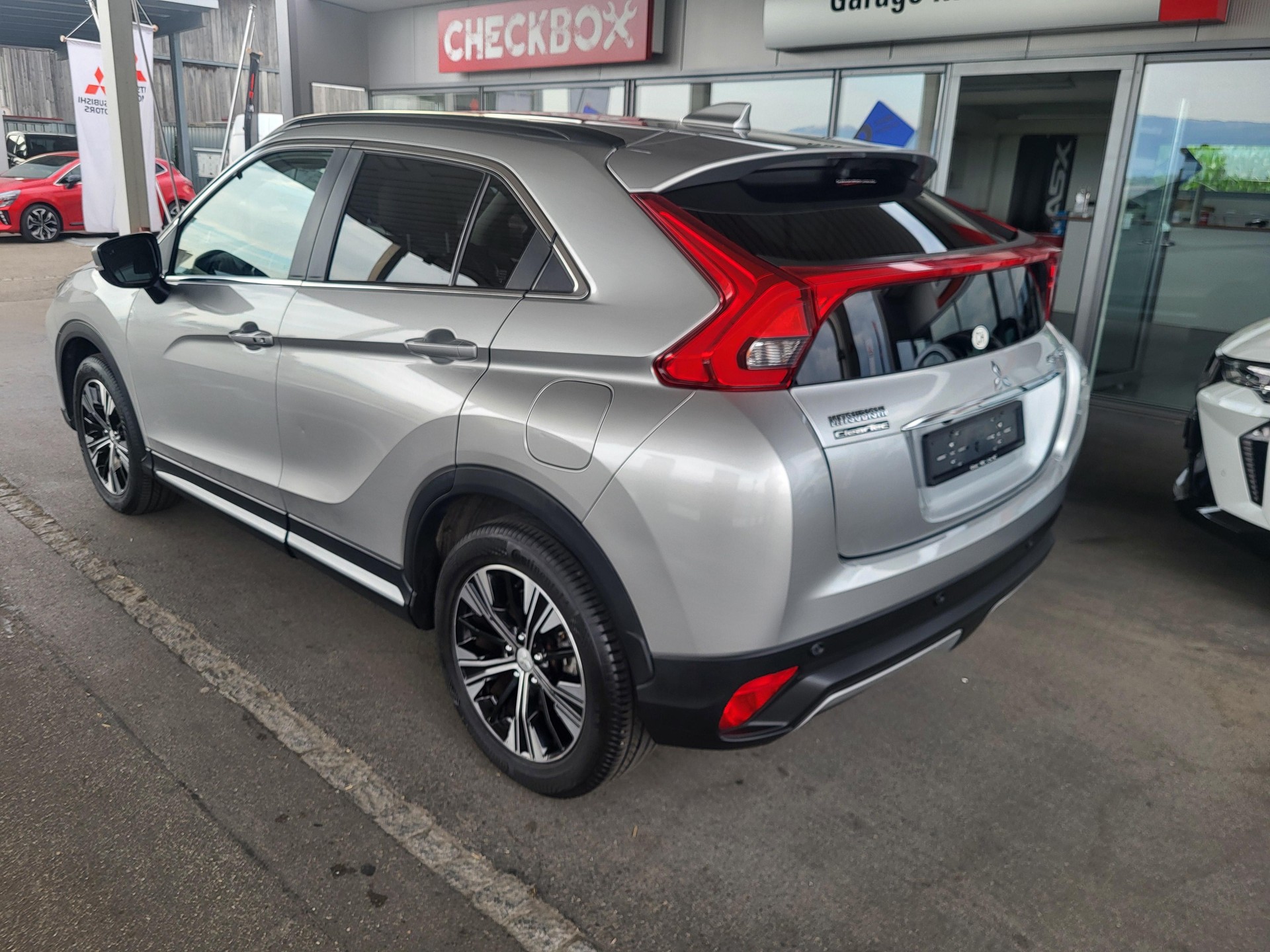 MITSUBISHI Eclipse Cross 1.5 T Diamond 4x4-image-3
